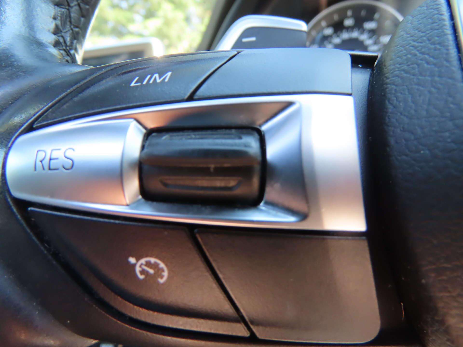 BMW X5 view 18