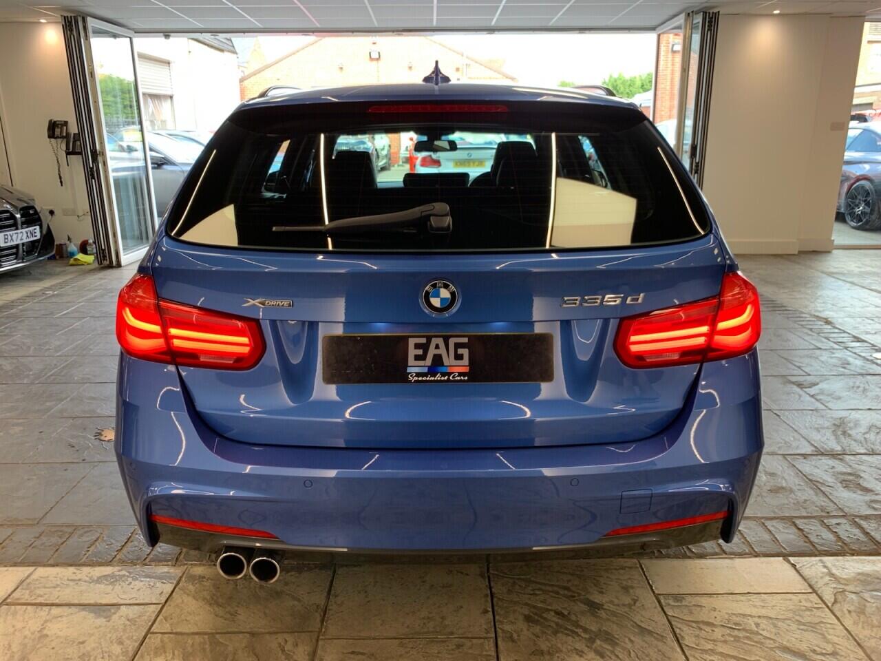 BMW 3 Series view 17
