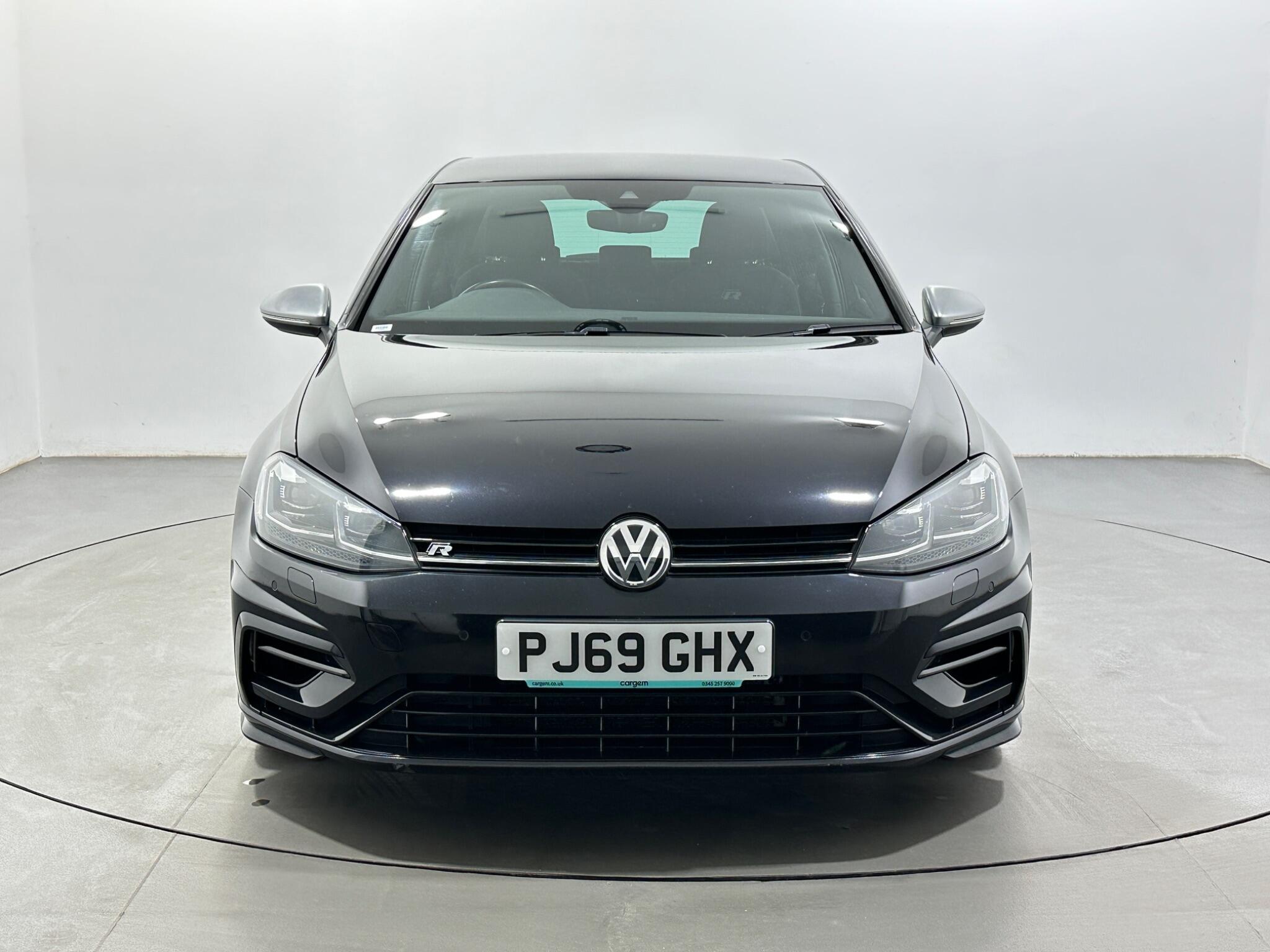 Volkswagen Golf view 3
