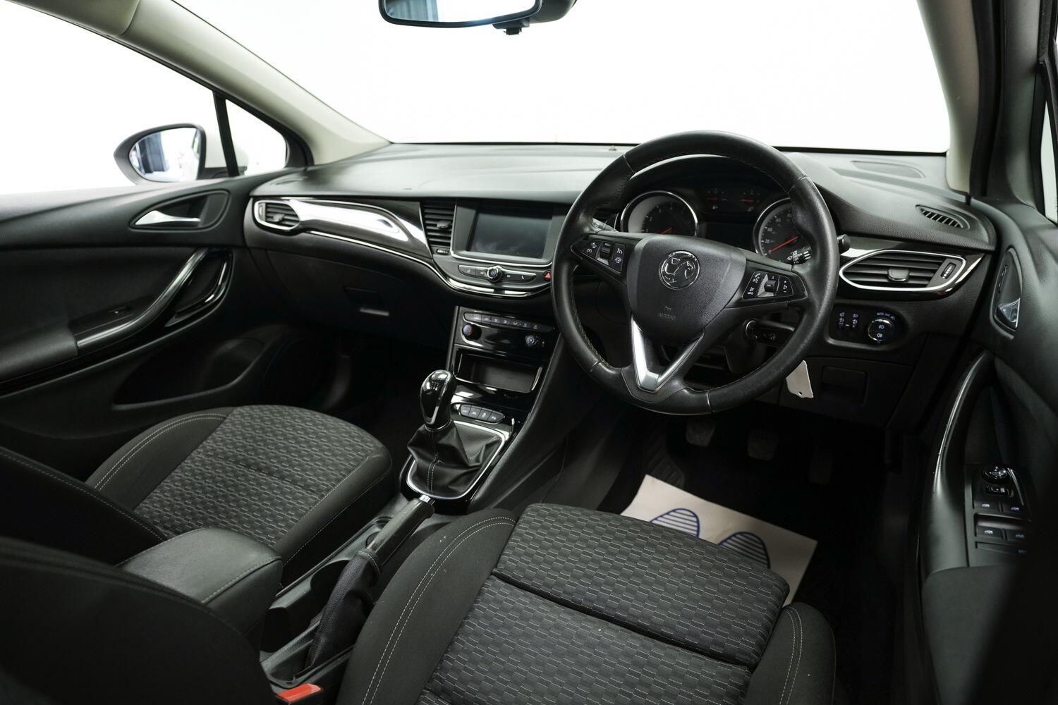Vauxhall Astra view 10