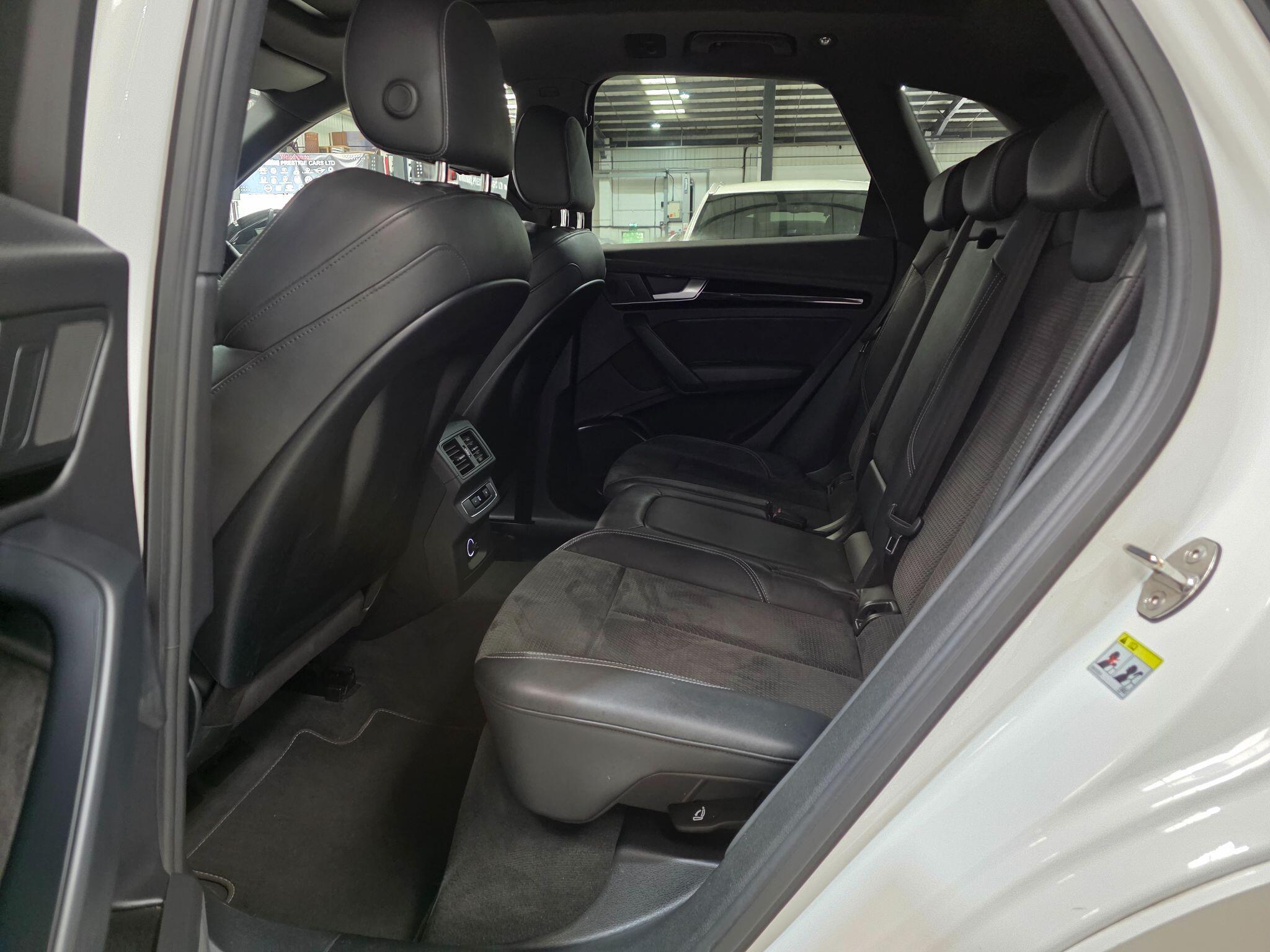 Audi Q5 view 28