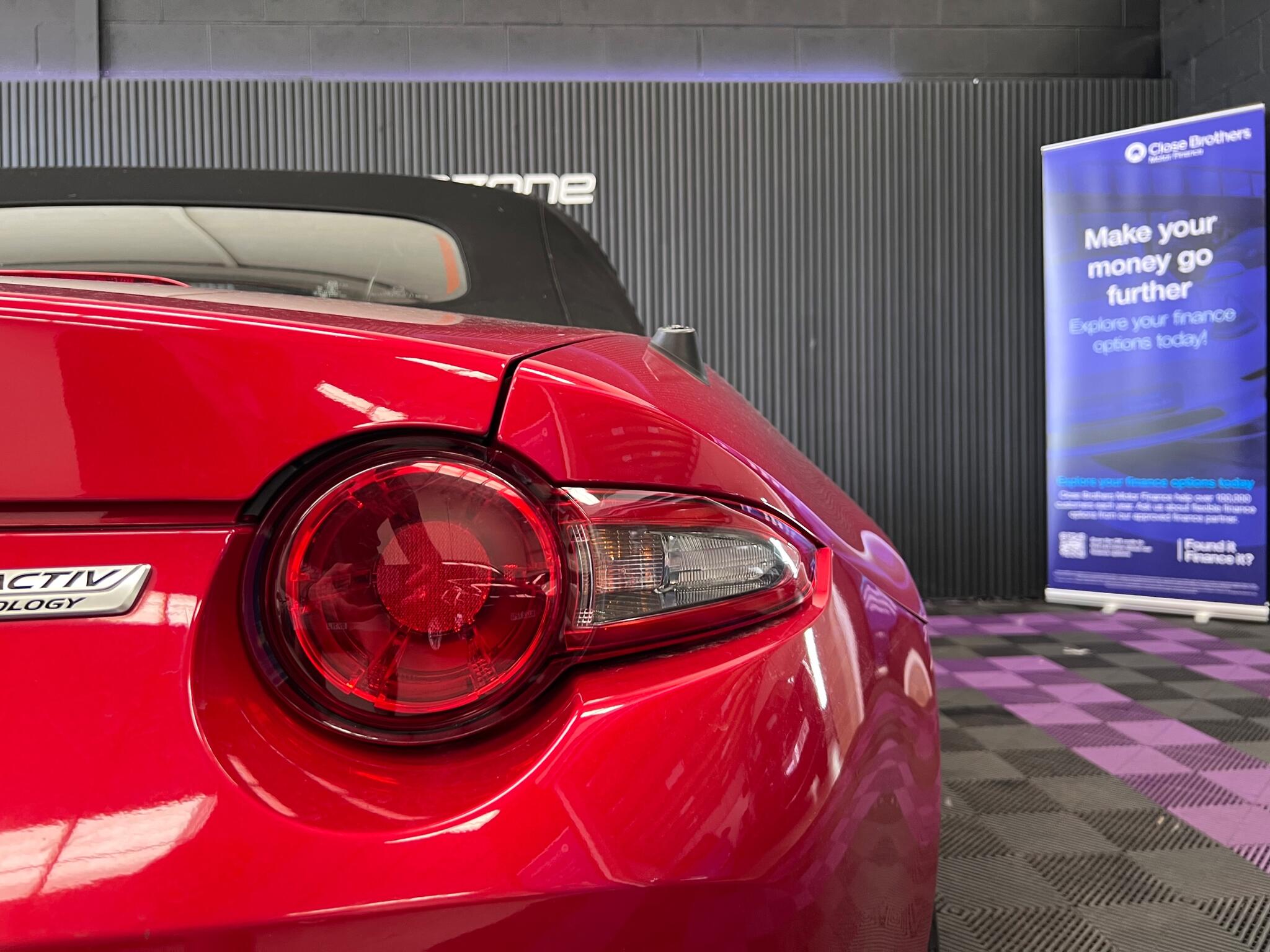 Mazda MX-5 view 43