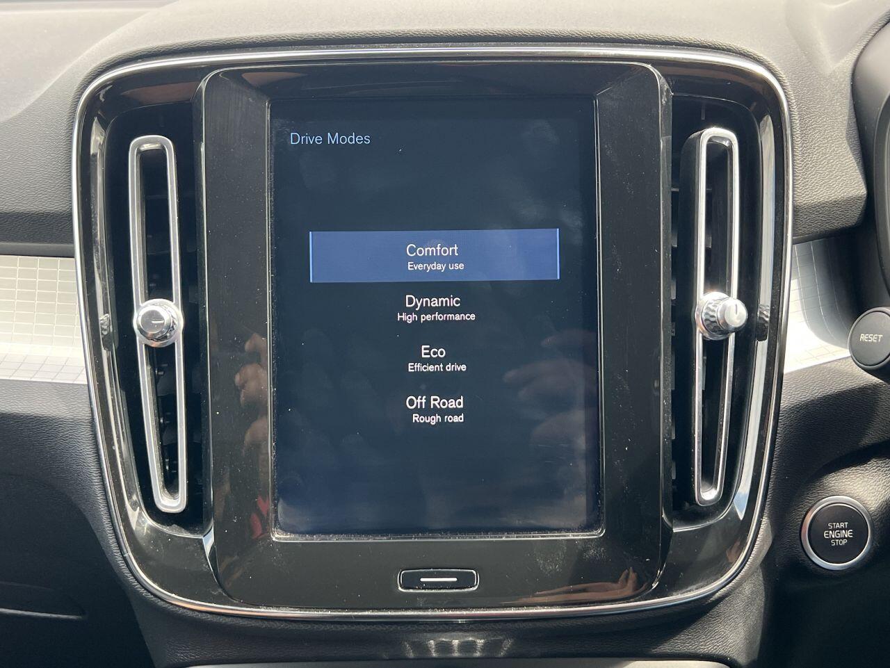 Volvo XC40 view 52