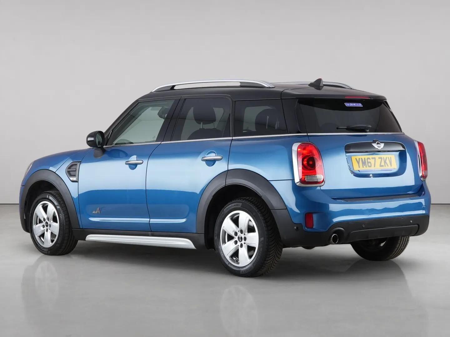 Mini Countryman view 9