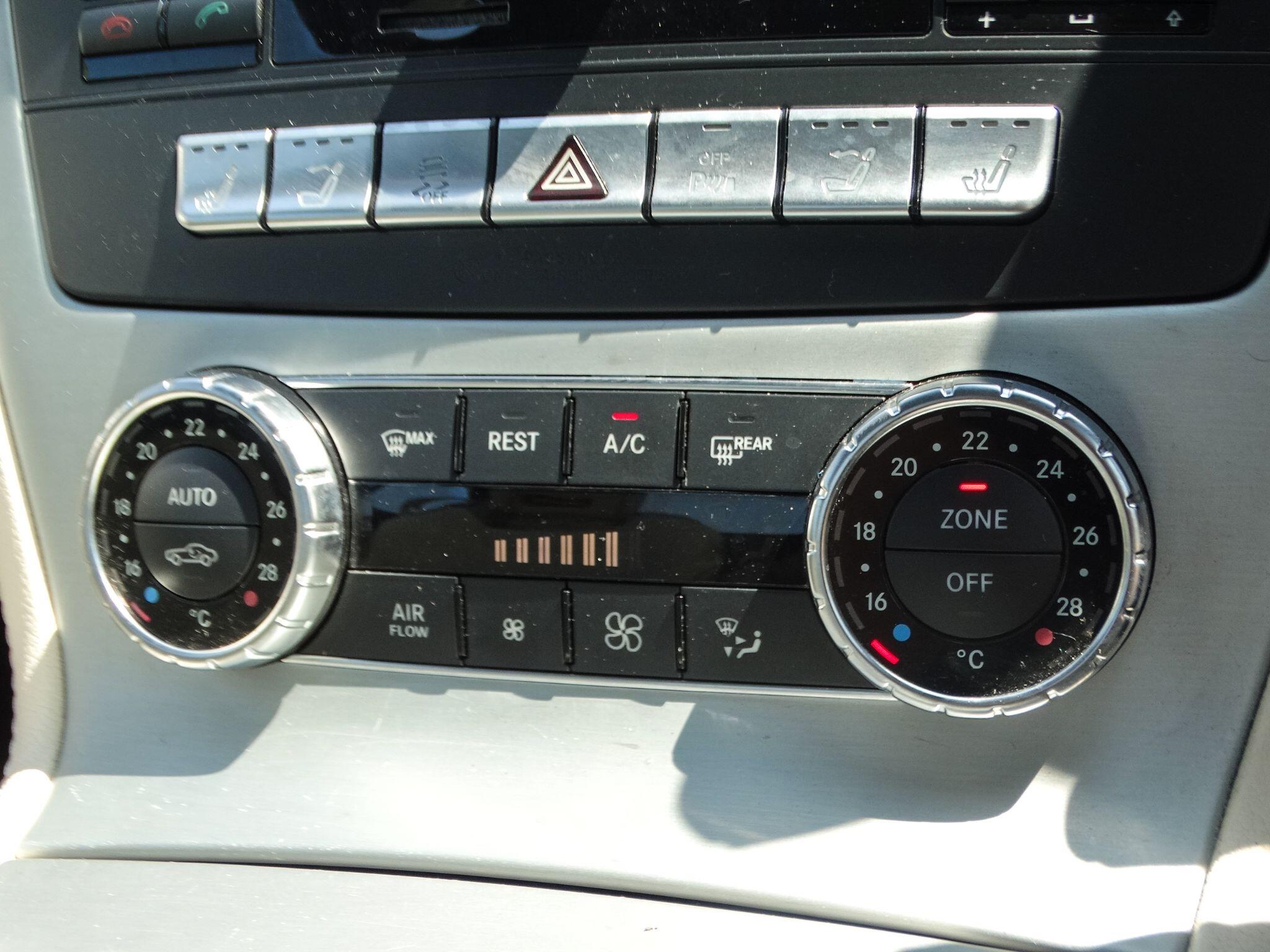 Mercedes-Benz SL view 26