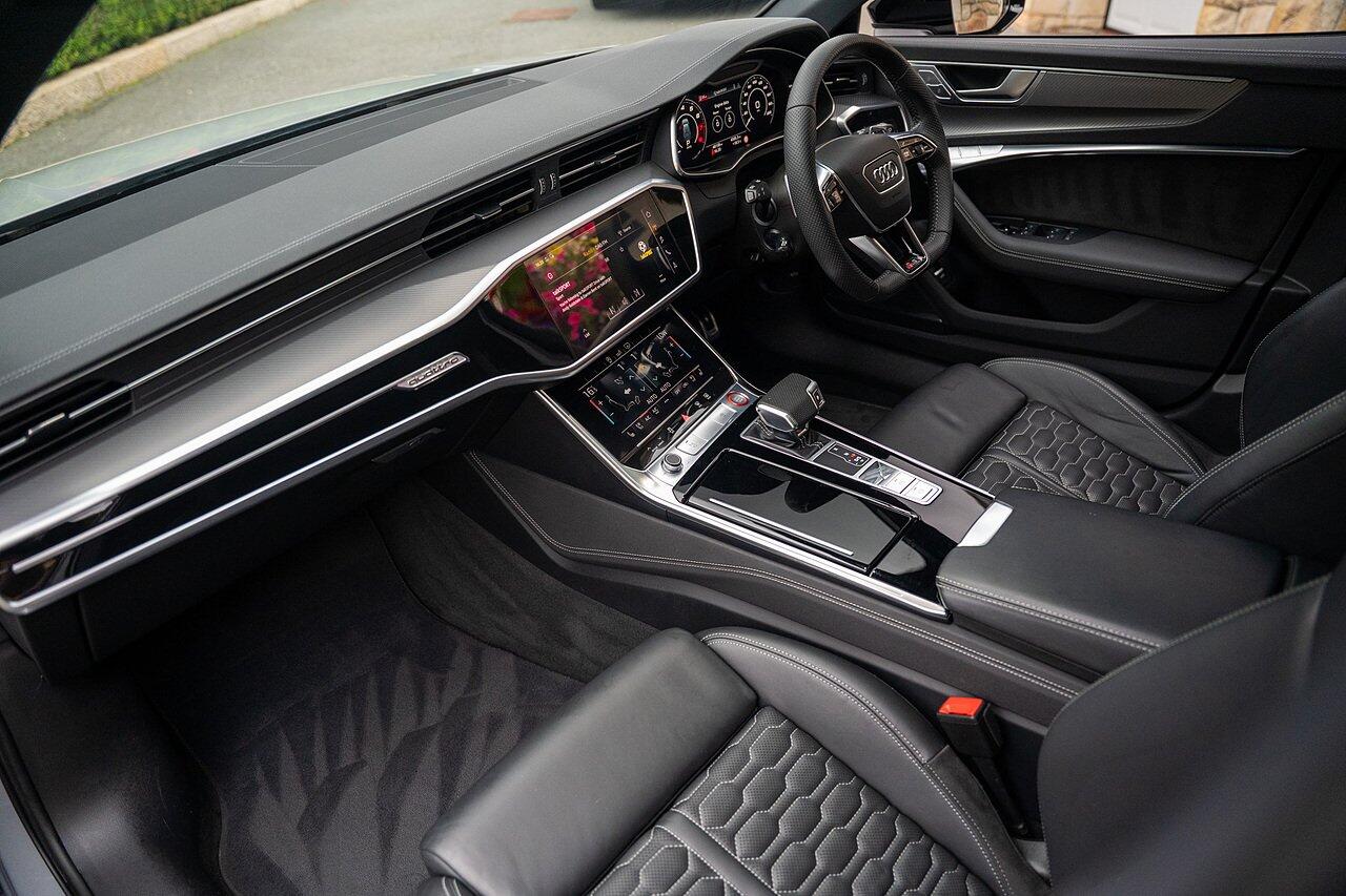 Audi RS6 view 71