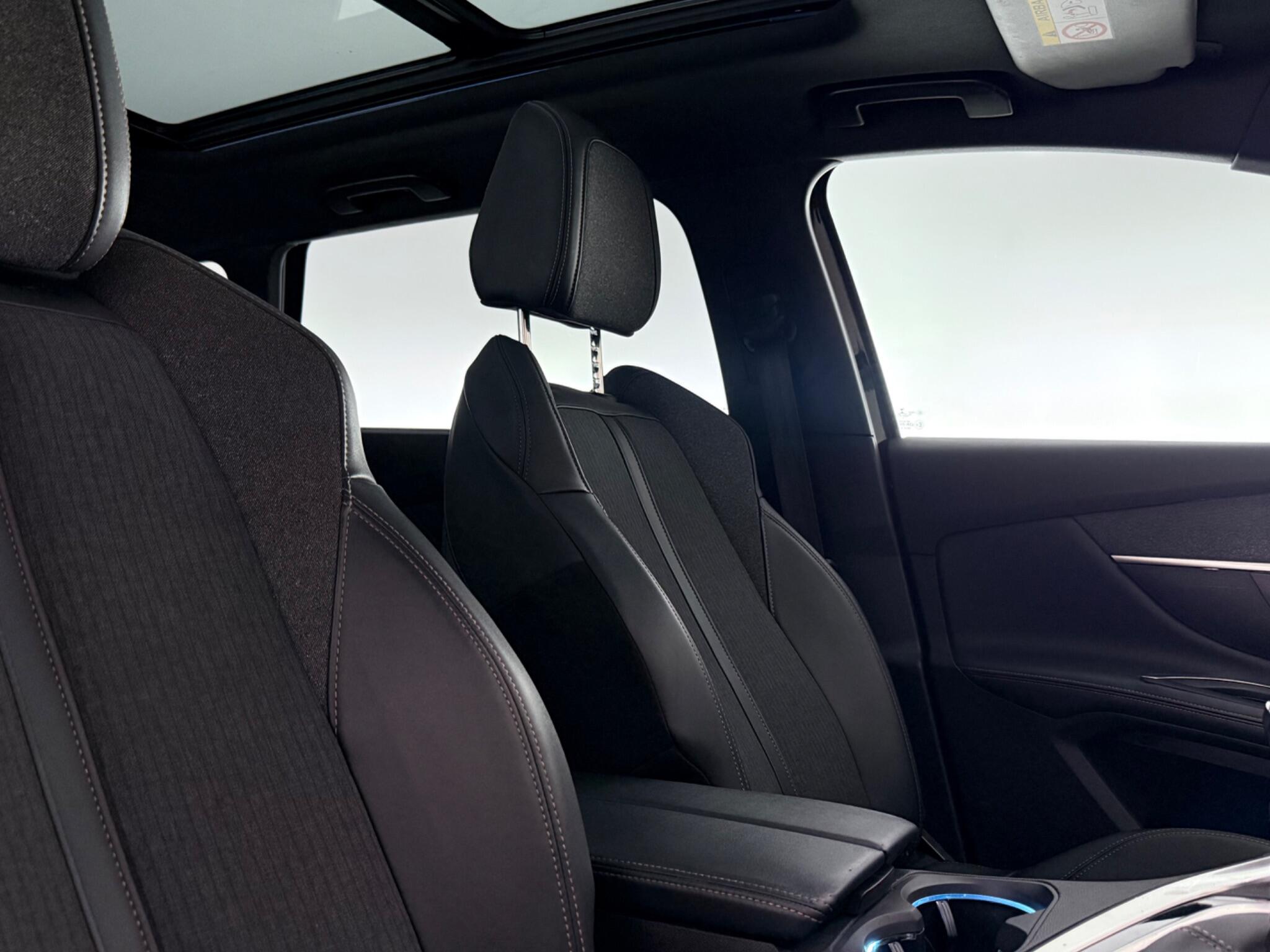 Peugeot 5008 view 30