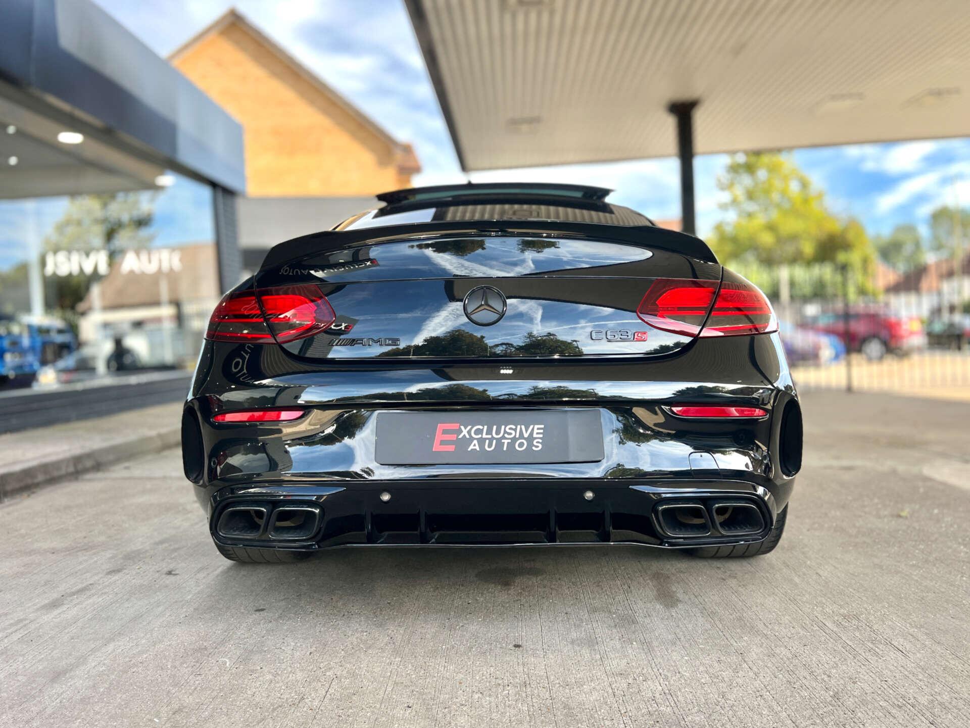Mercedes-Benz C-Class view 4