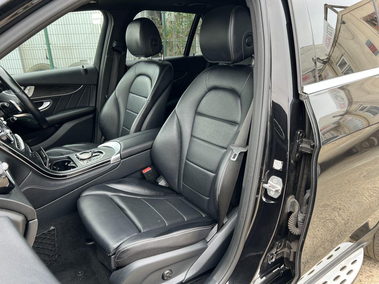 Mercedes-Benz GLC view 30