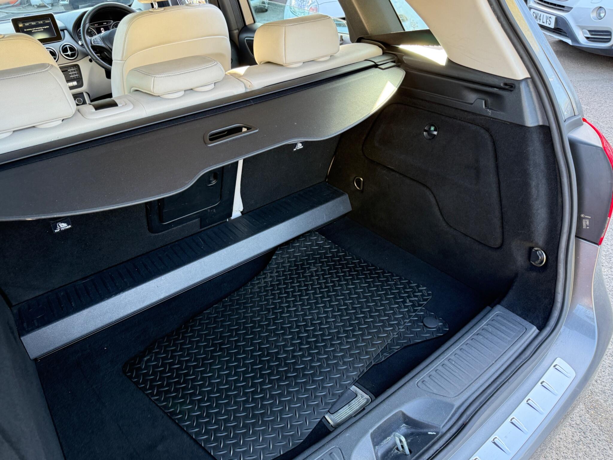 Mercedes-Benz B Class - Image 48