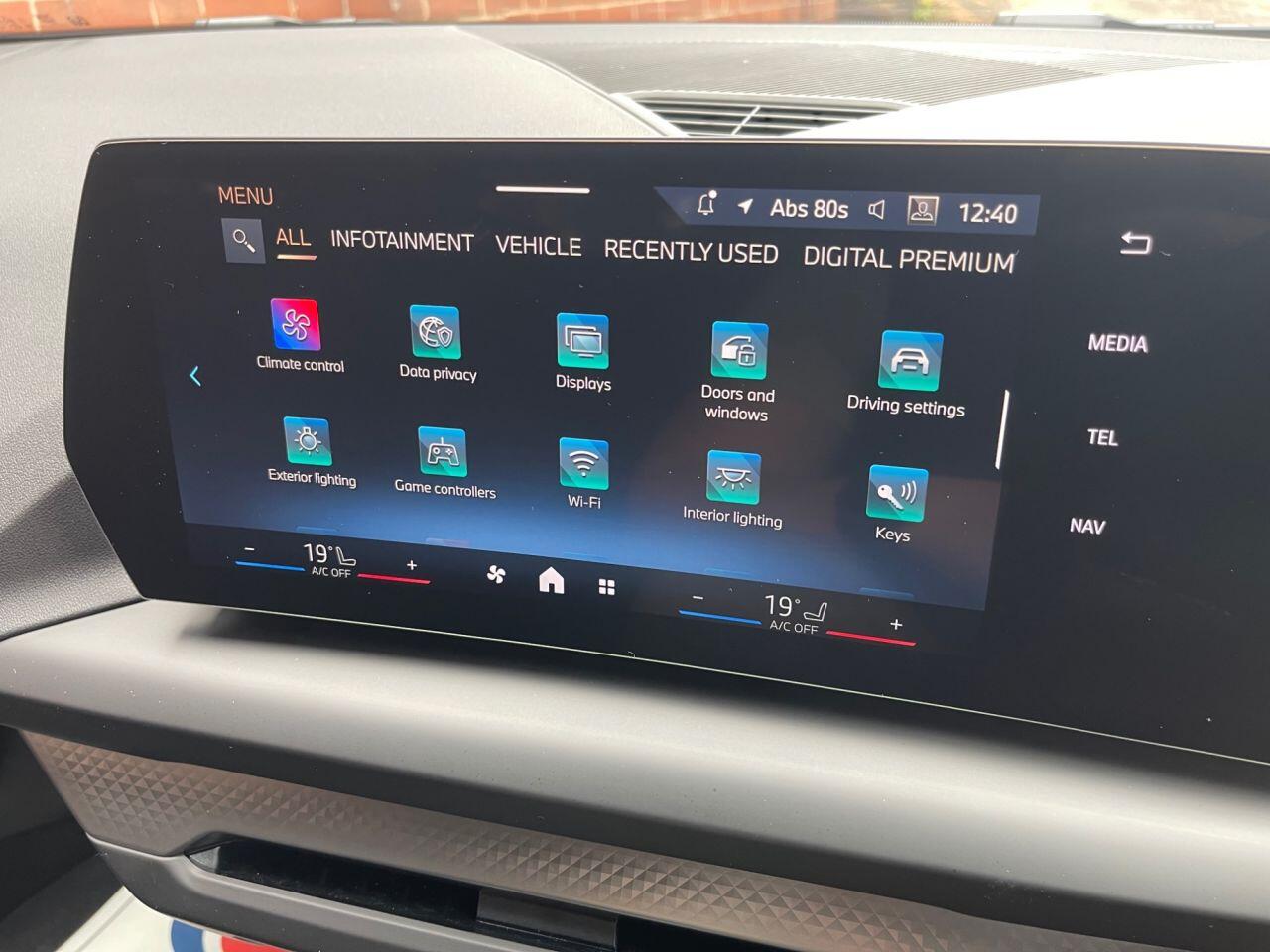 BMW 1 Series view 18