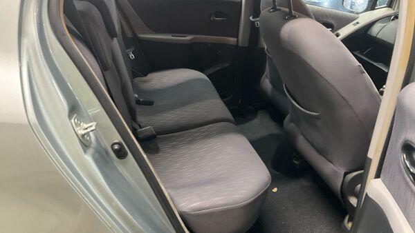 Toyota Yaris view 10