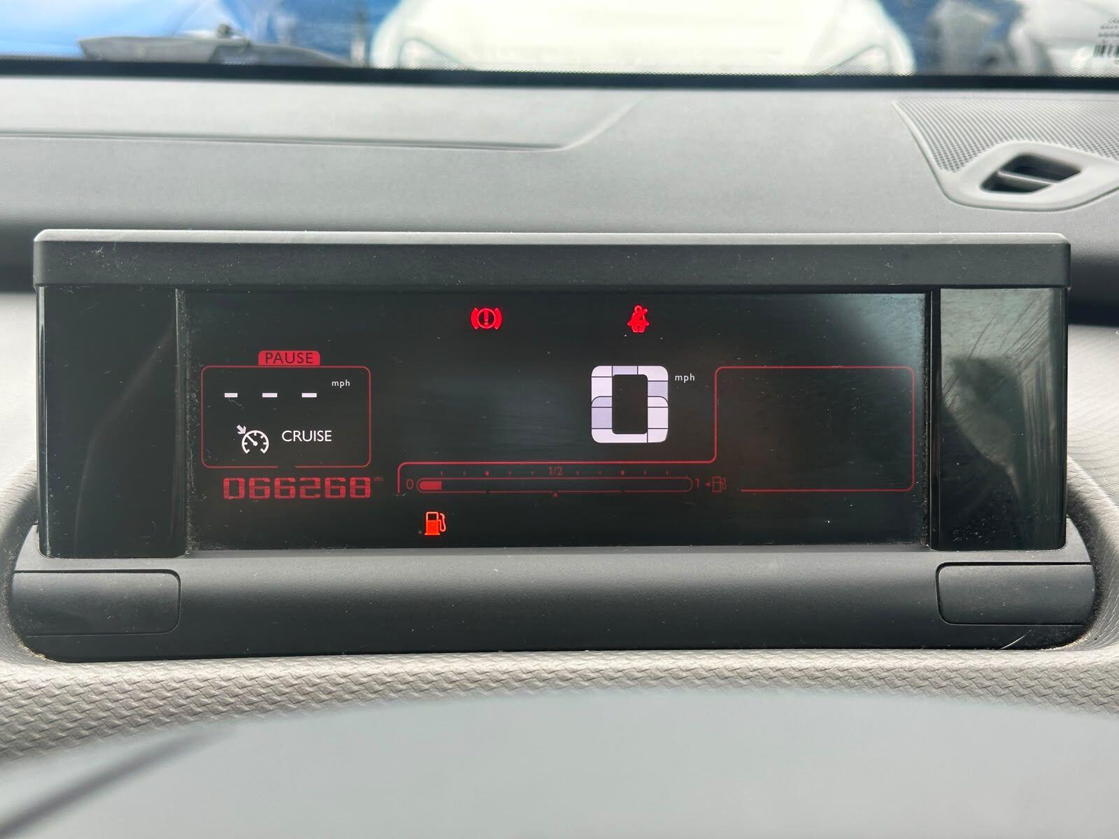 Citroen C4 Cactus view 15