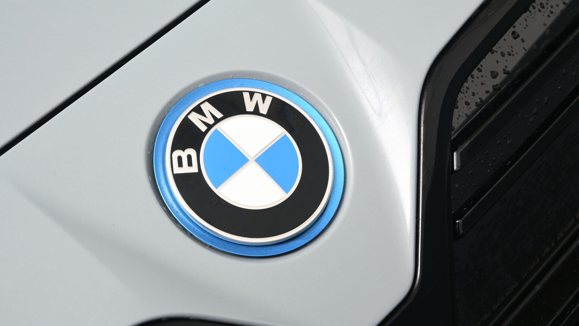 BMW I4 view 32