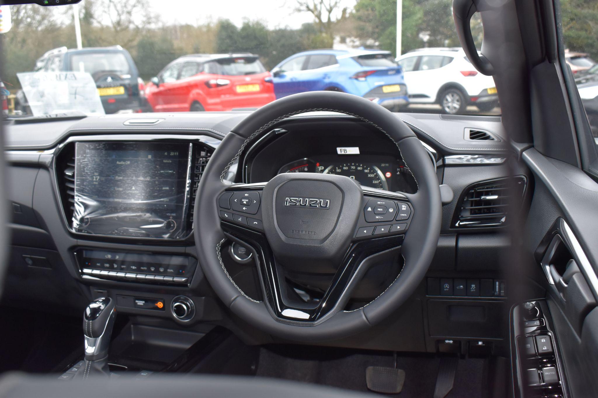 D-Max - 1.9 TD V-Cross Auto 4WD Euro 6 (s/s) 4dr - Image 18