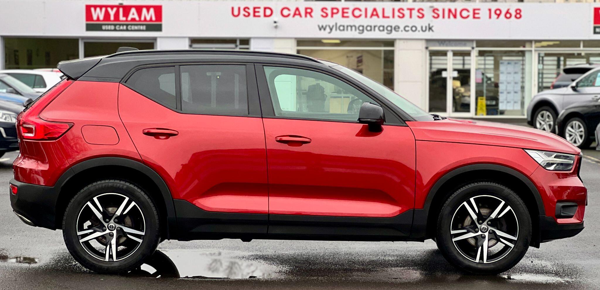 Volvo XC40 view 14