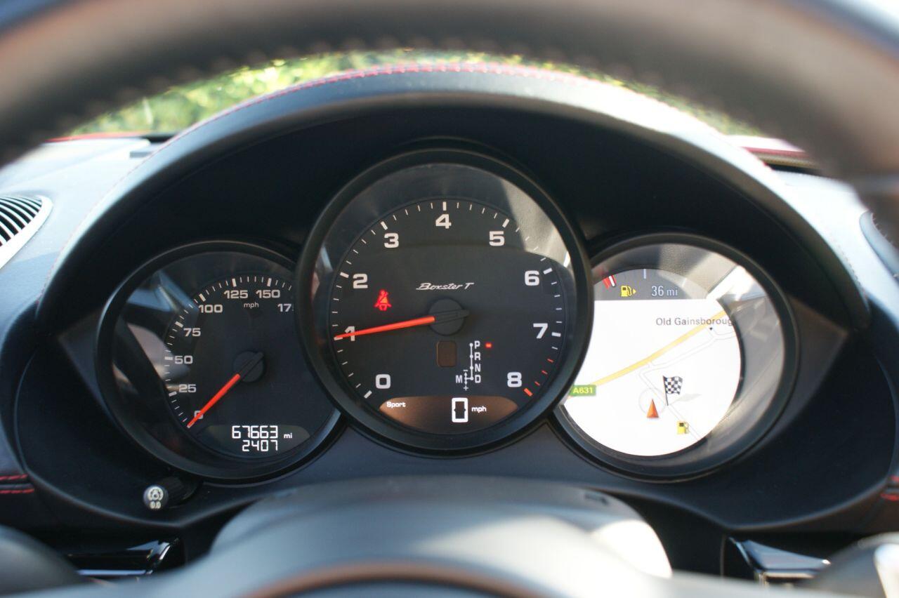 Porsche 718 Boxster view 50
