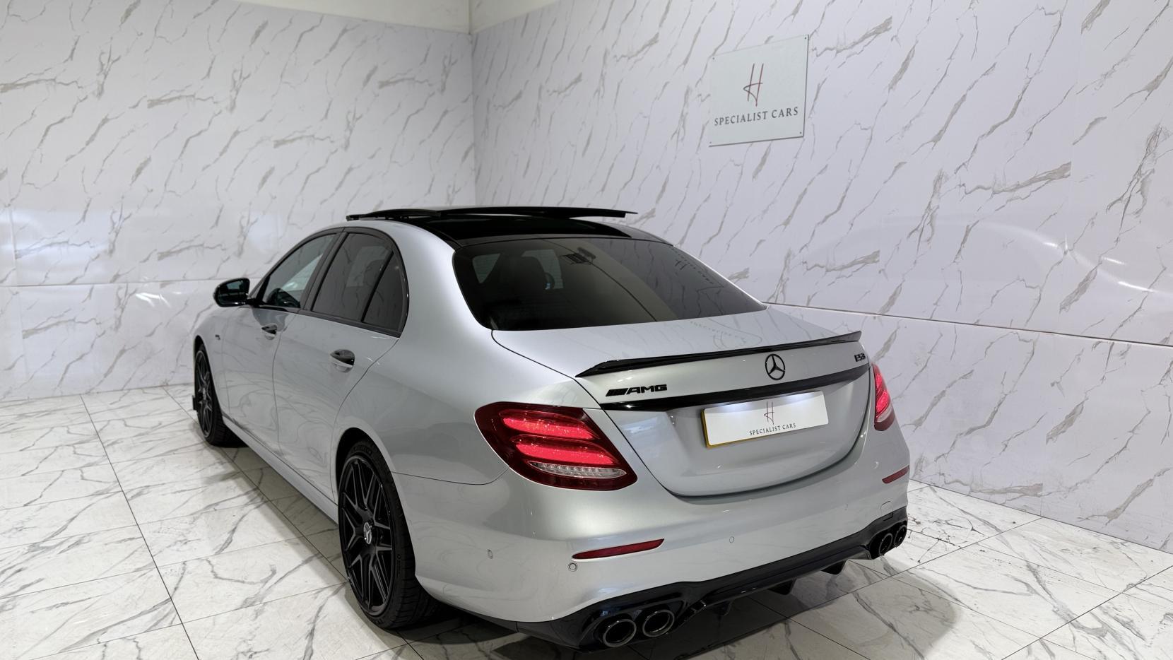 Mercedes-Benz E Class view 52