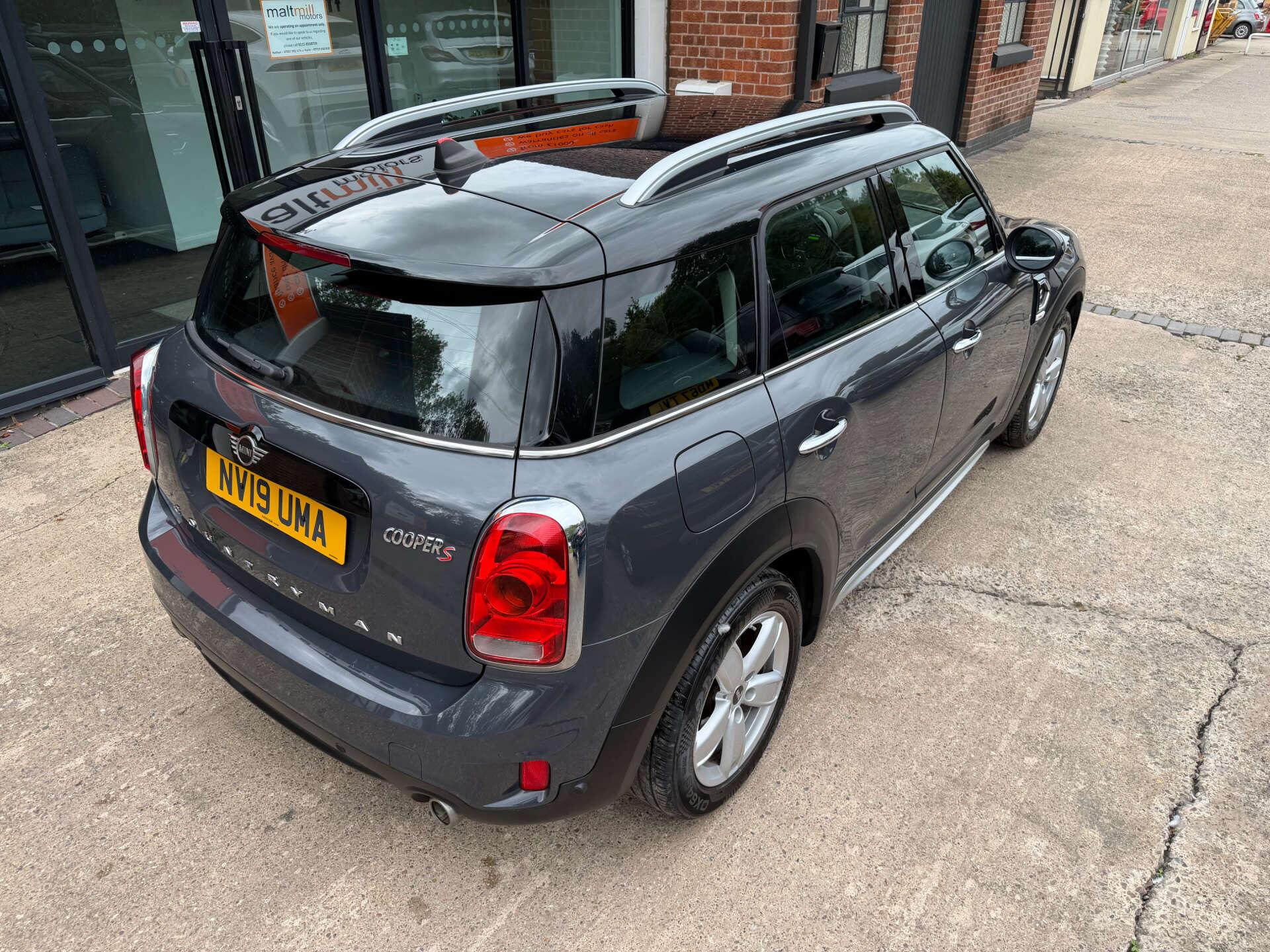 Mini Countryman view 19
