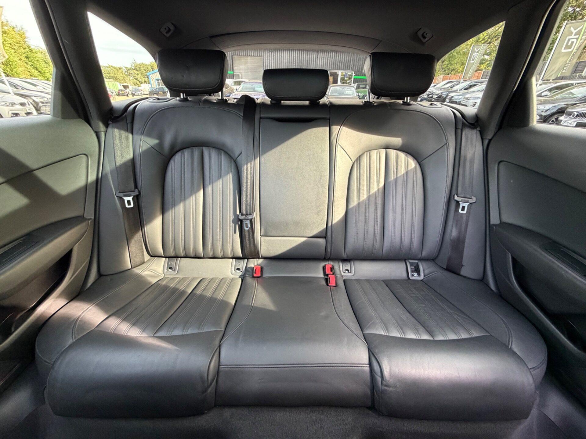 Audi A6 view 13
