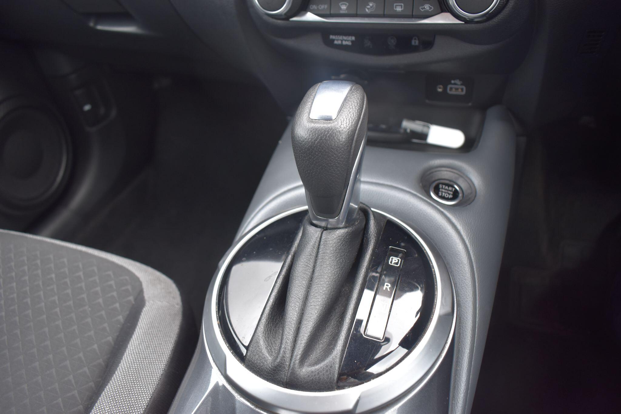 Juke - 1.0 DIG-T N-Connecta DCT Auto Euro 6 (s/s) 5dr - Image 19