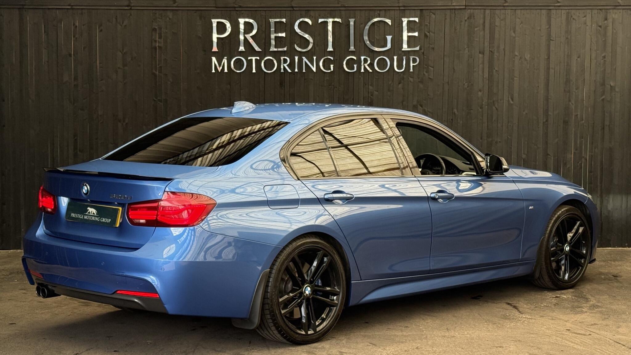 BMW 3 Series view 17