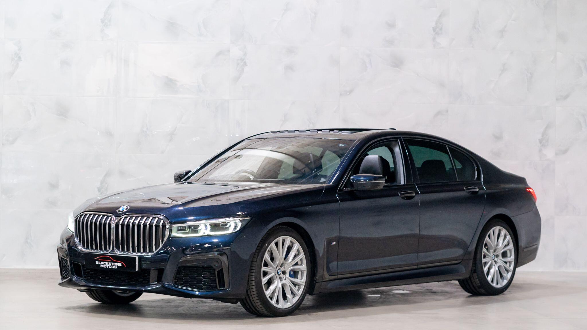 BMW 7 Series view 4