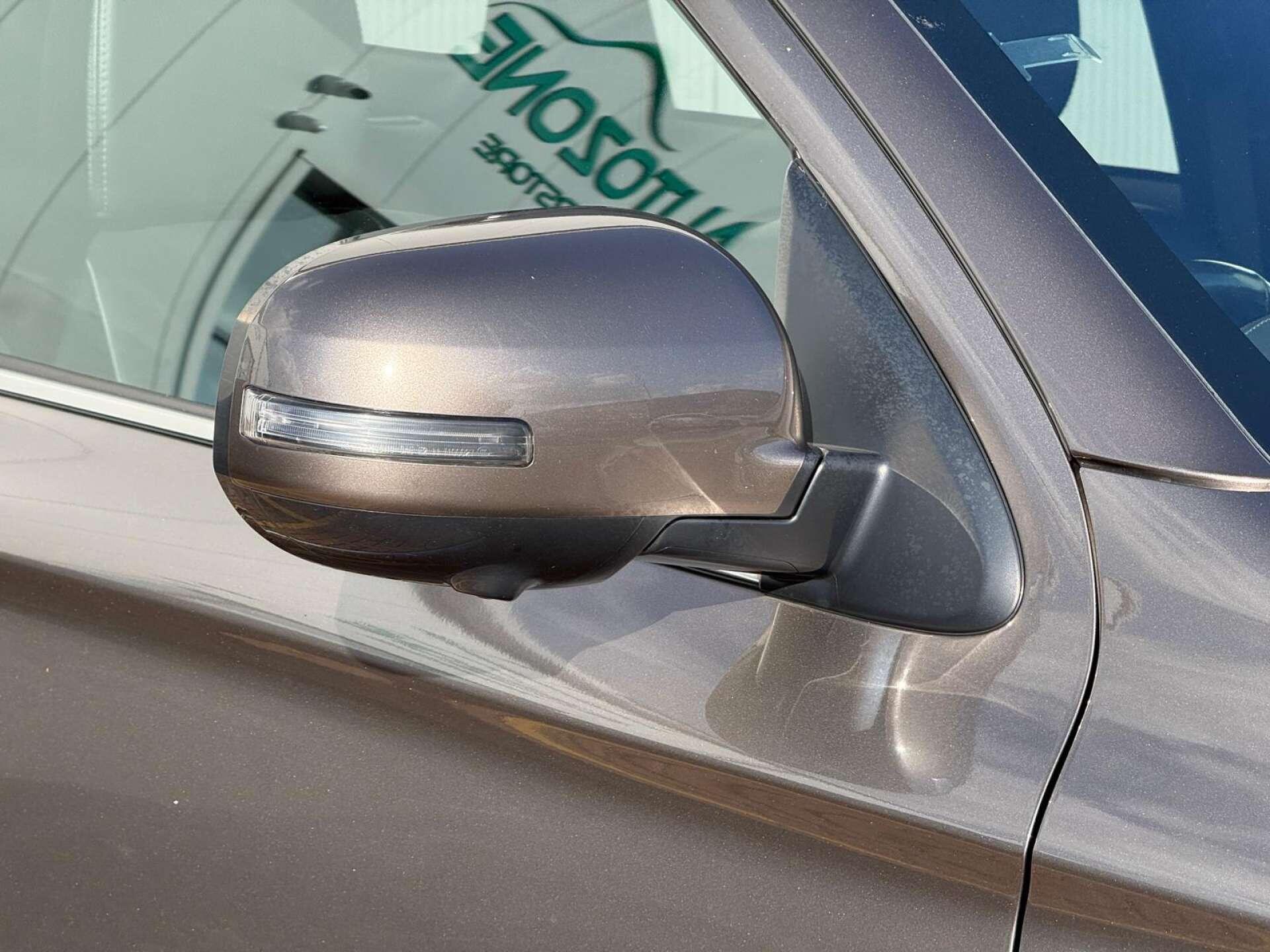 Mitsubishi Outlander view 20