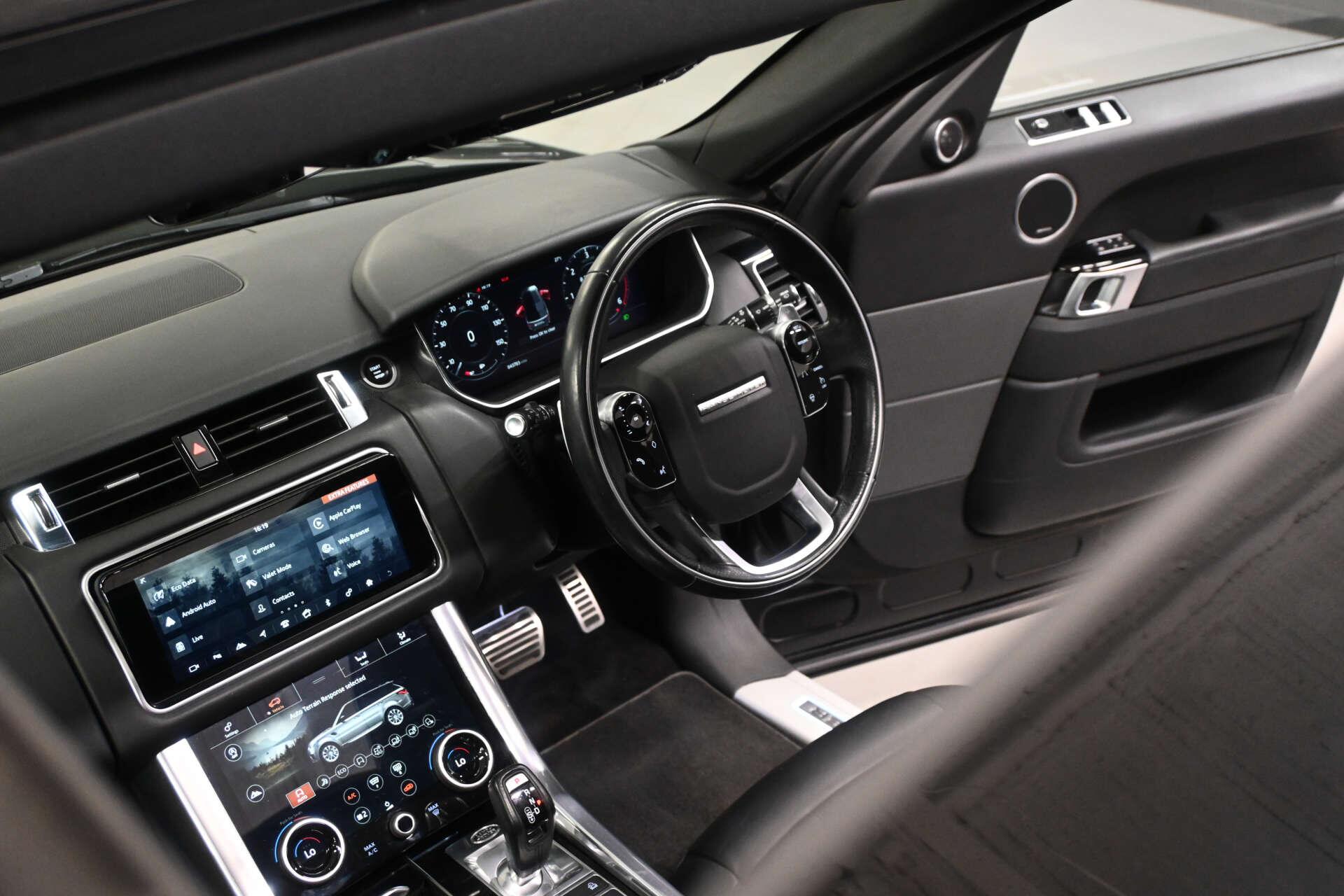 Land Rover Range Rover Sport view 4