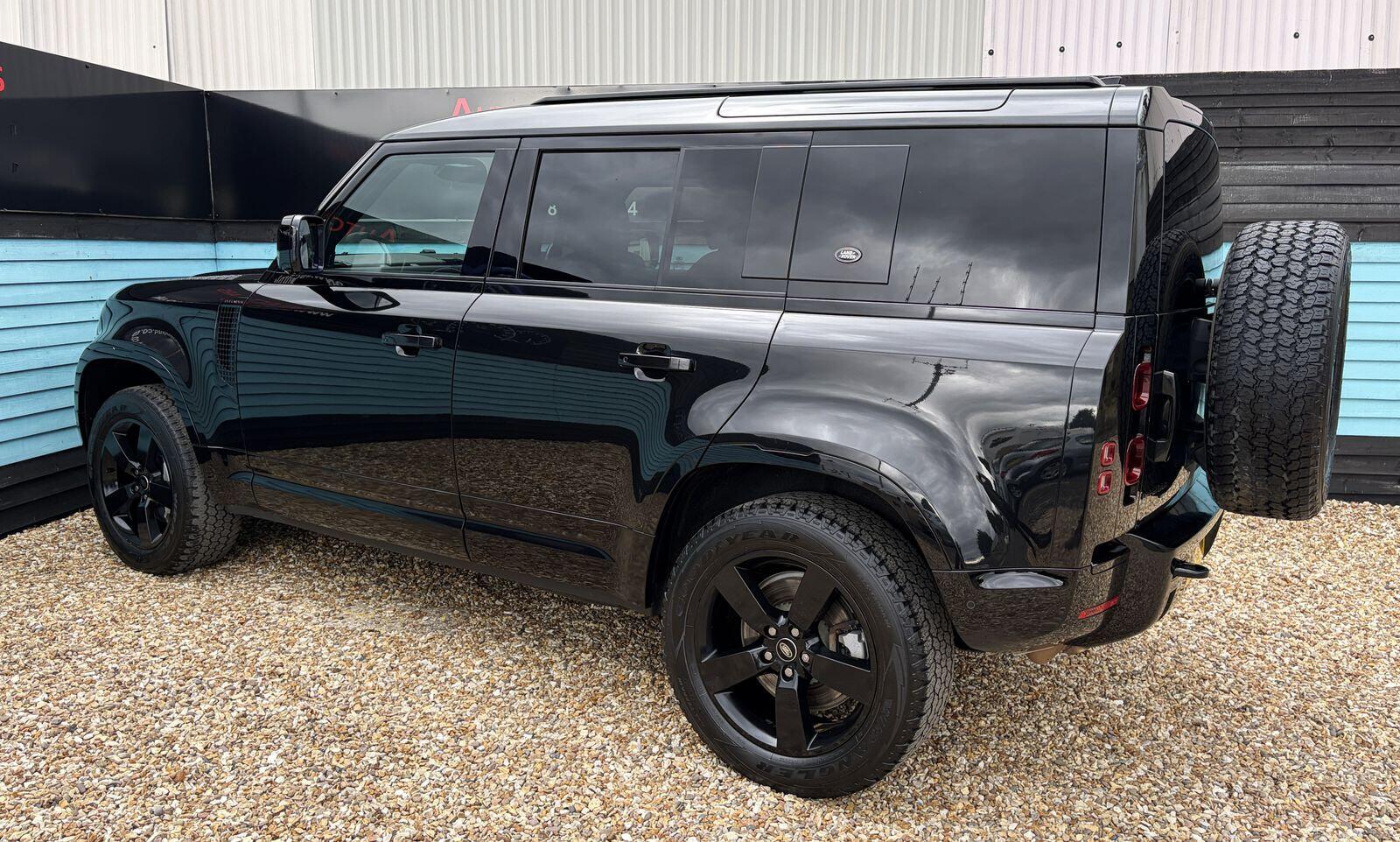 Land Rover Defender view 46