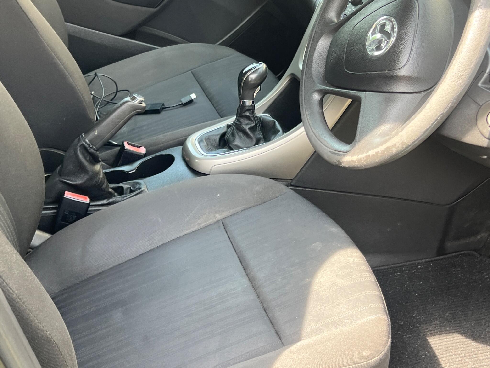 Vauxhall Astra view 9
