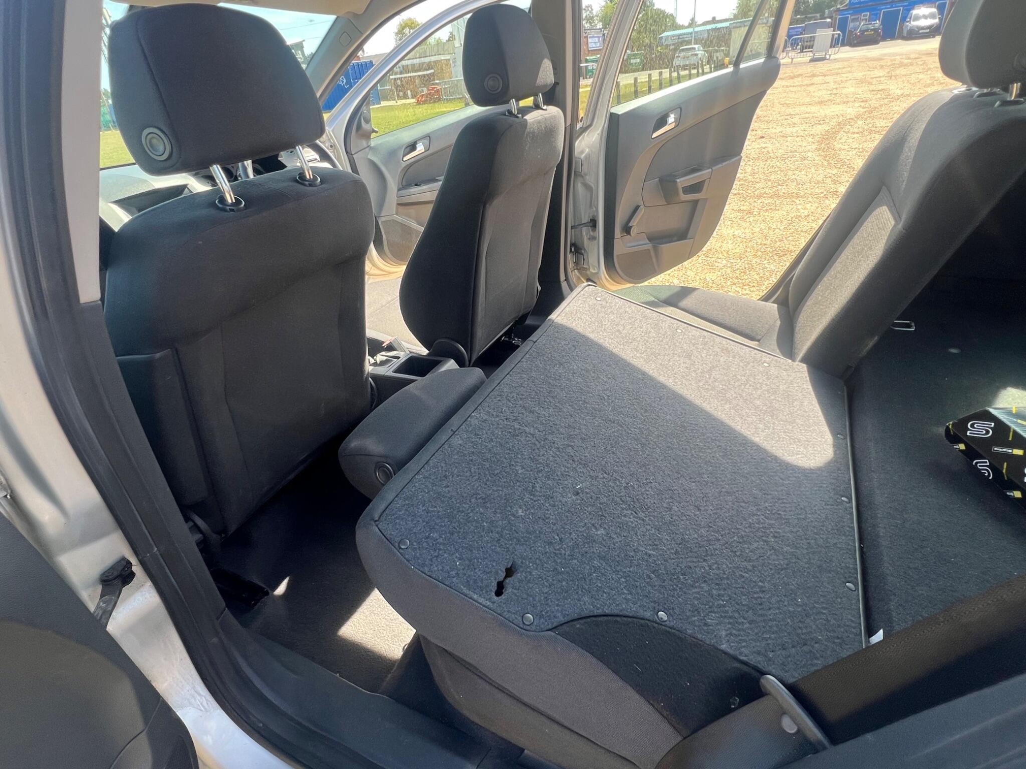 Vauxhall Astra view 20