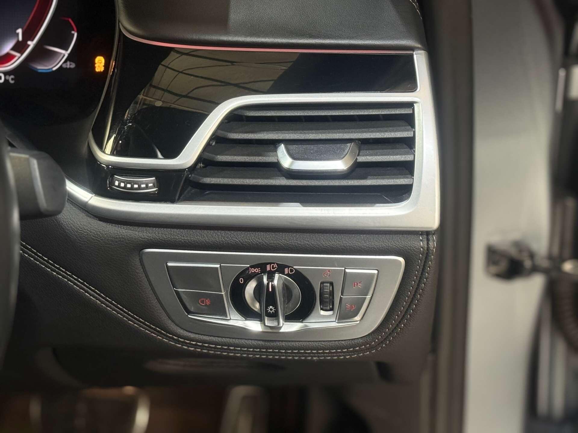 BMW 7 Series view 34