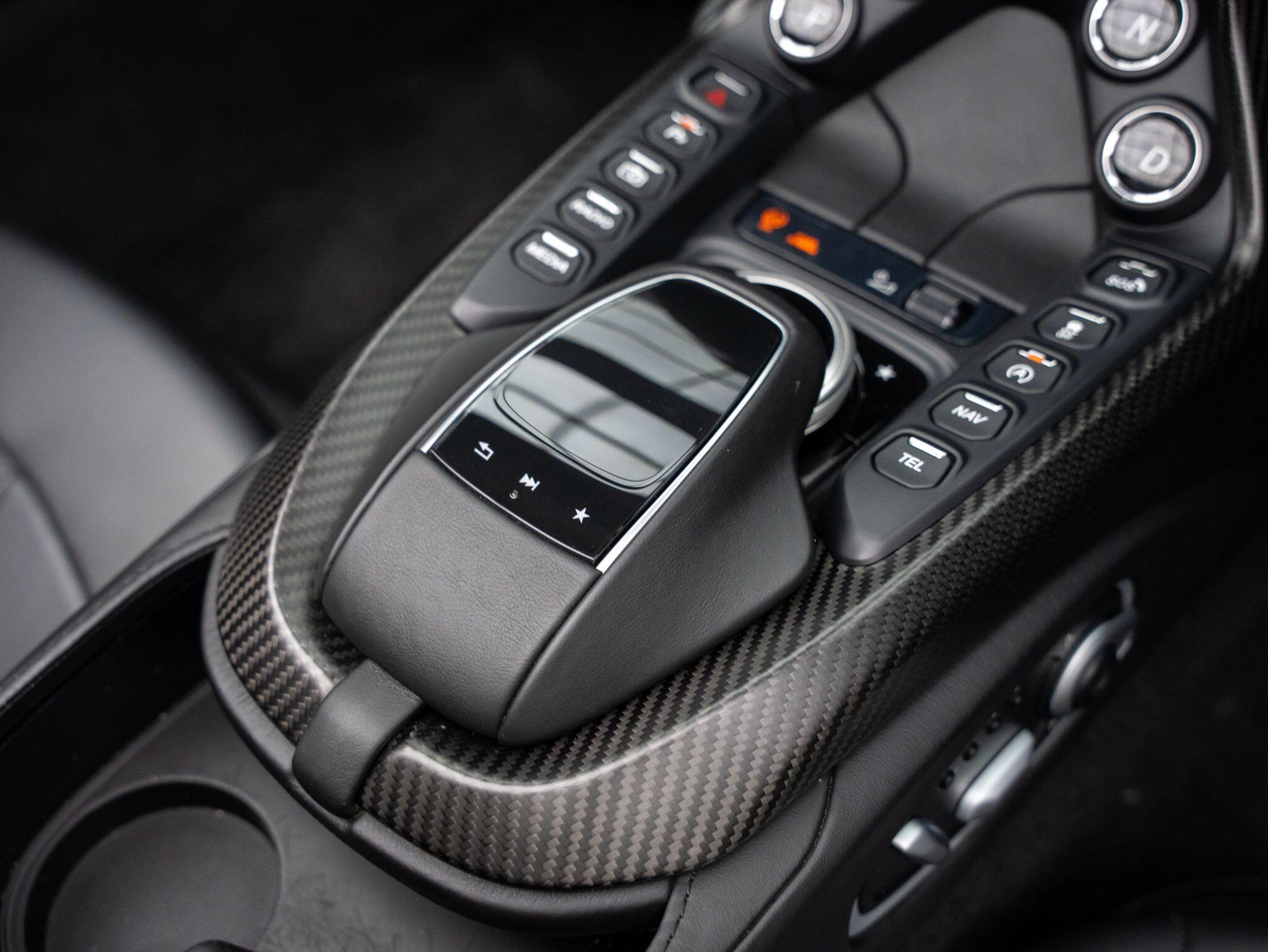 Aston Martin Vantage view 10