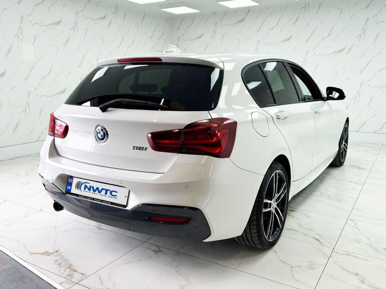 BMW 1 Series view 11