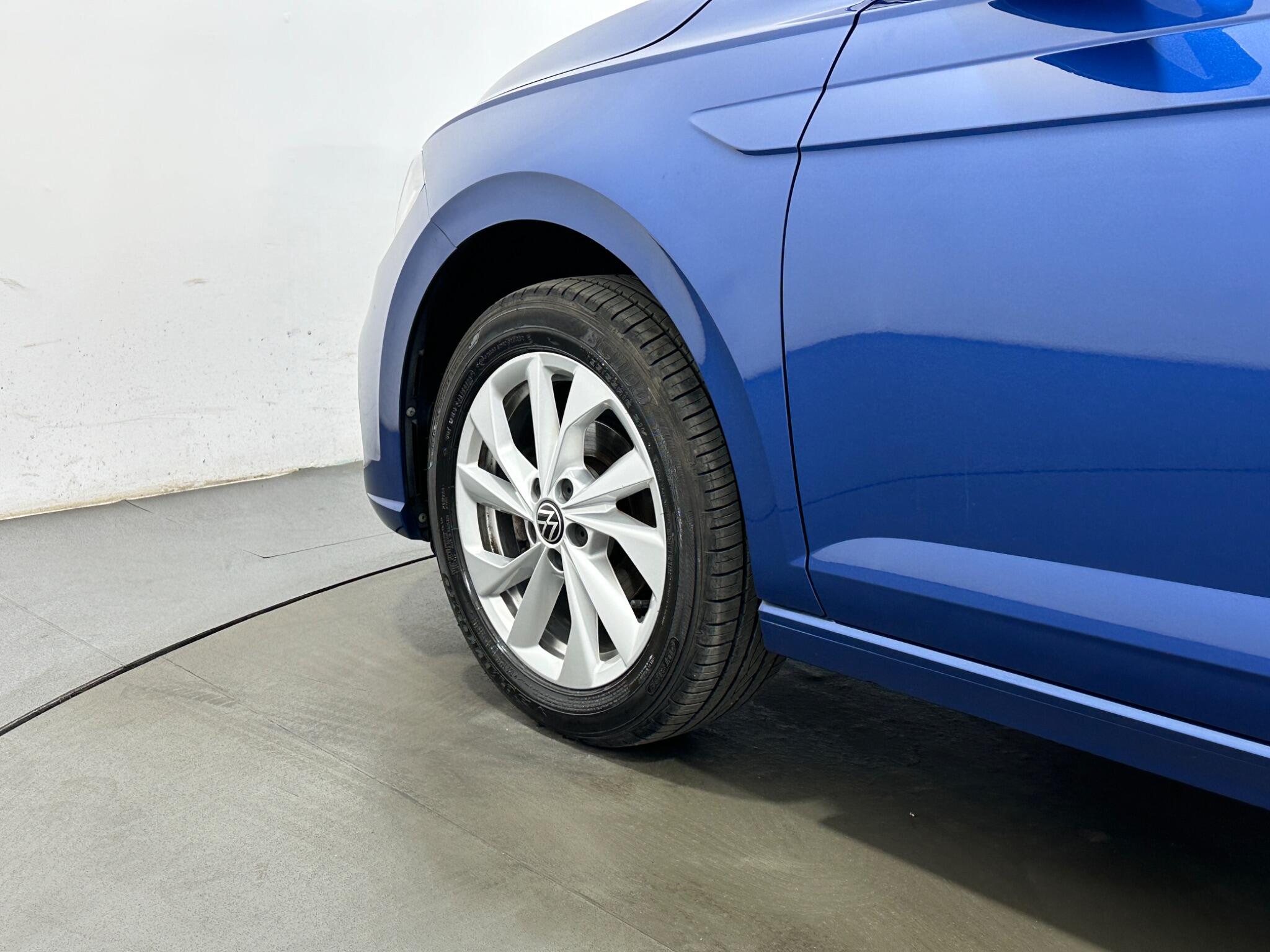 Volkswagen Polo view 50