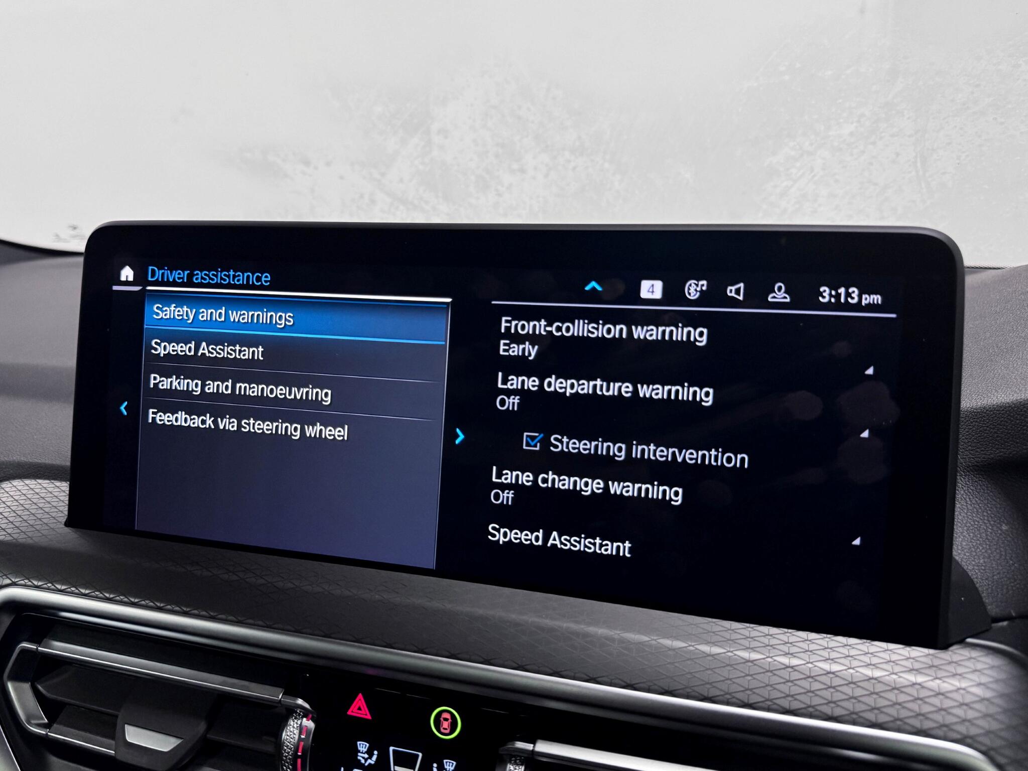 BMW X4 view 60