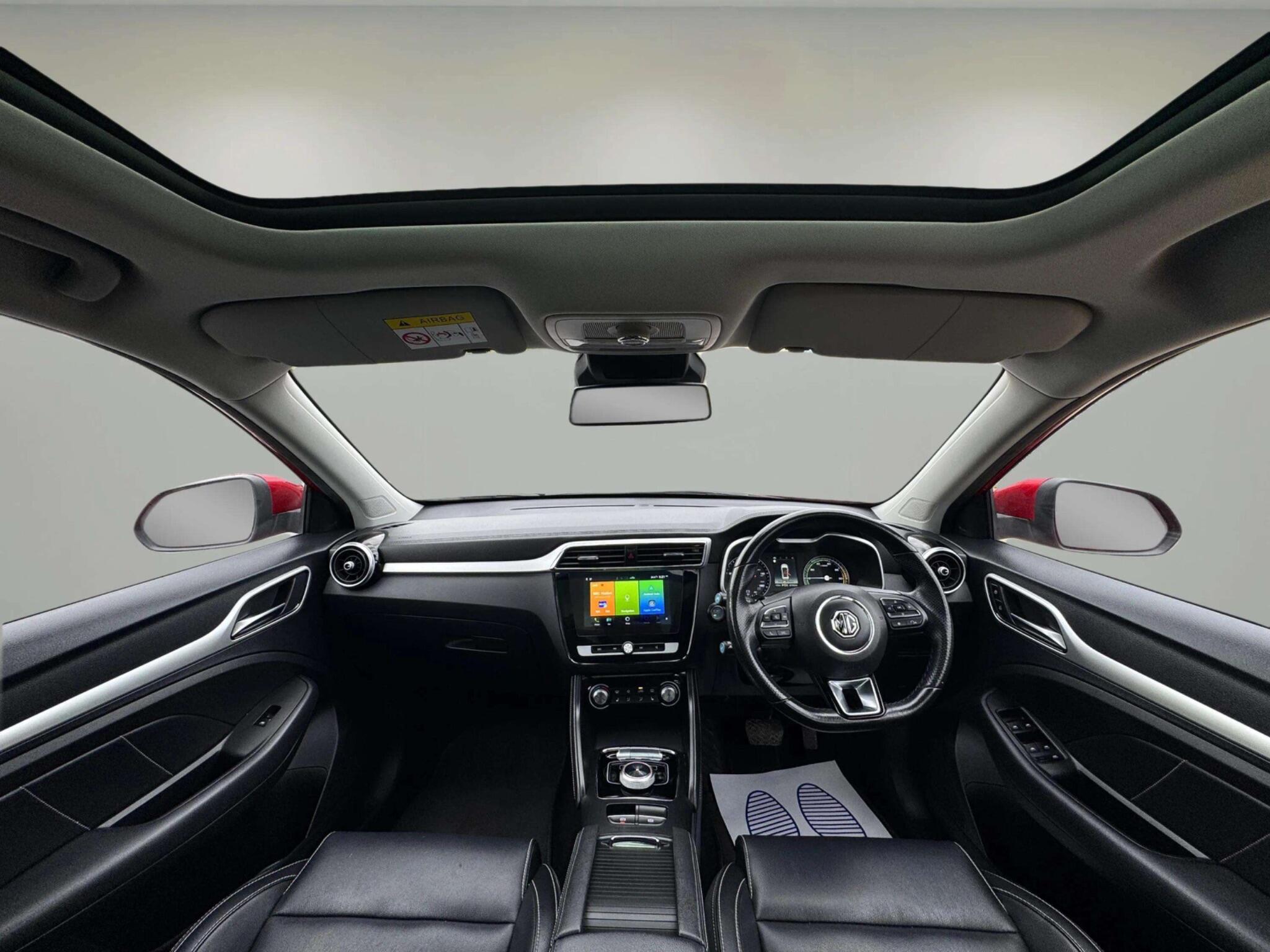 MG ZS view 30