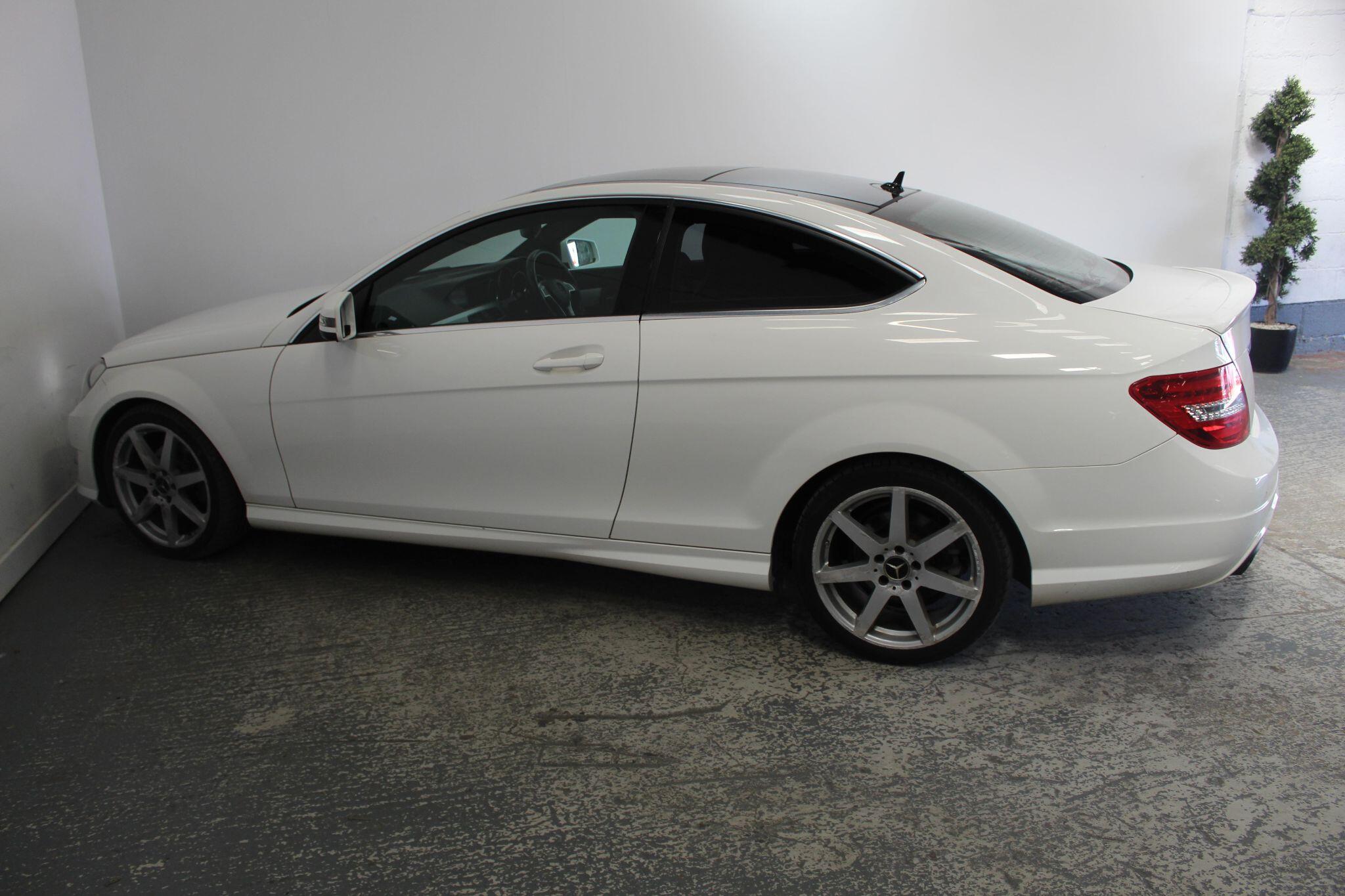 Mercedes-Benz C-Class view 10