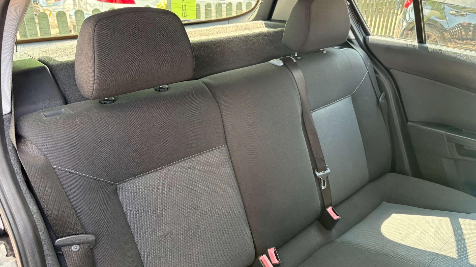 Vauxhall Astra view 9