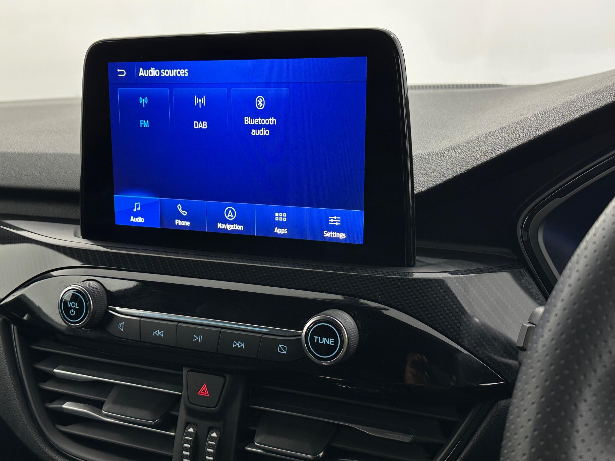 Ford Kuga view 25