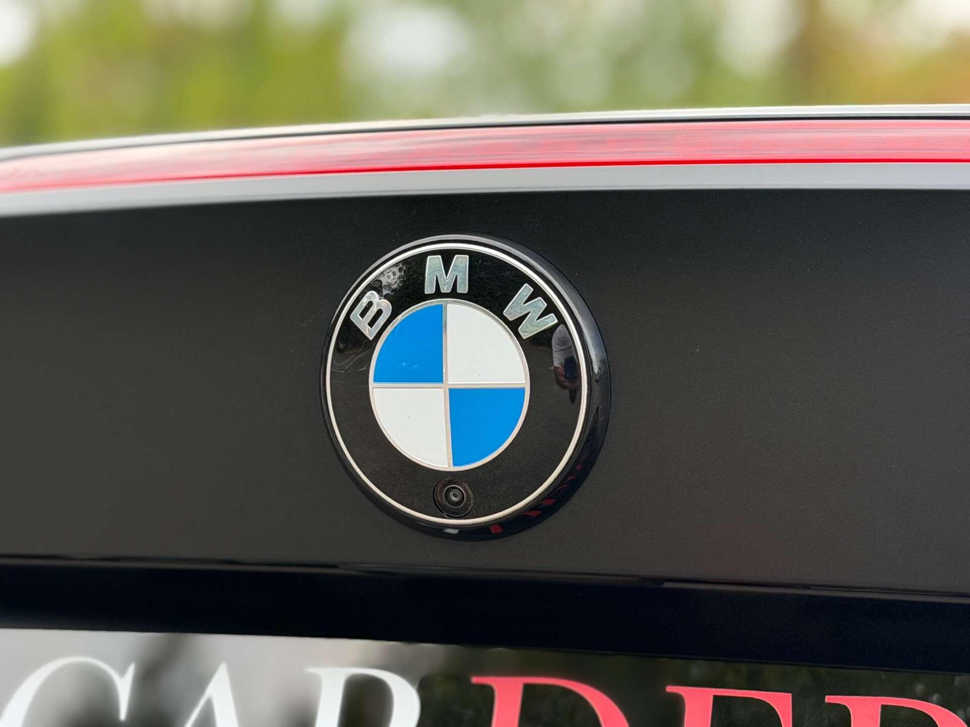 BMW M4 view 40