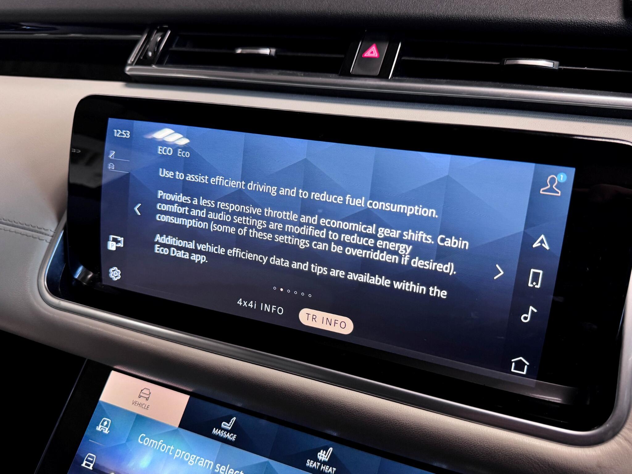 Land Rover Range Rover Velar view 52