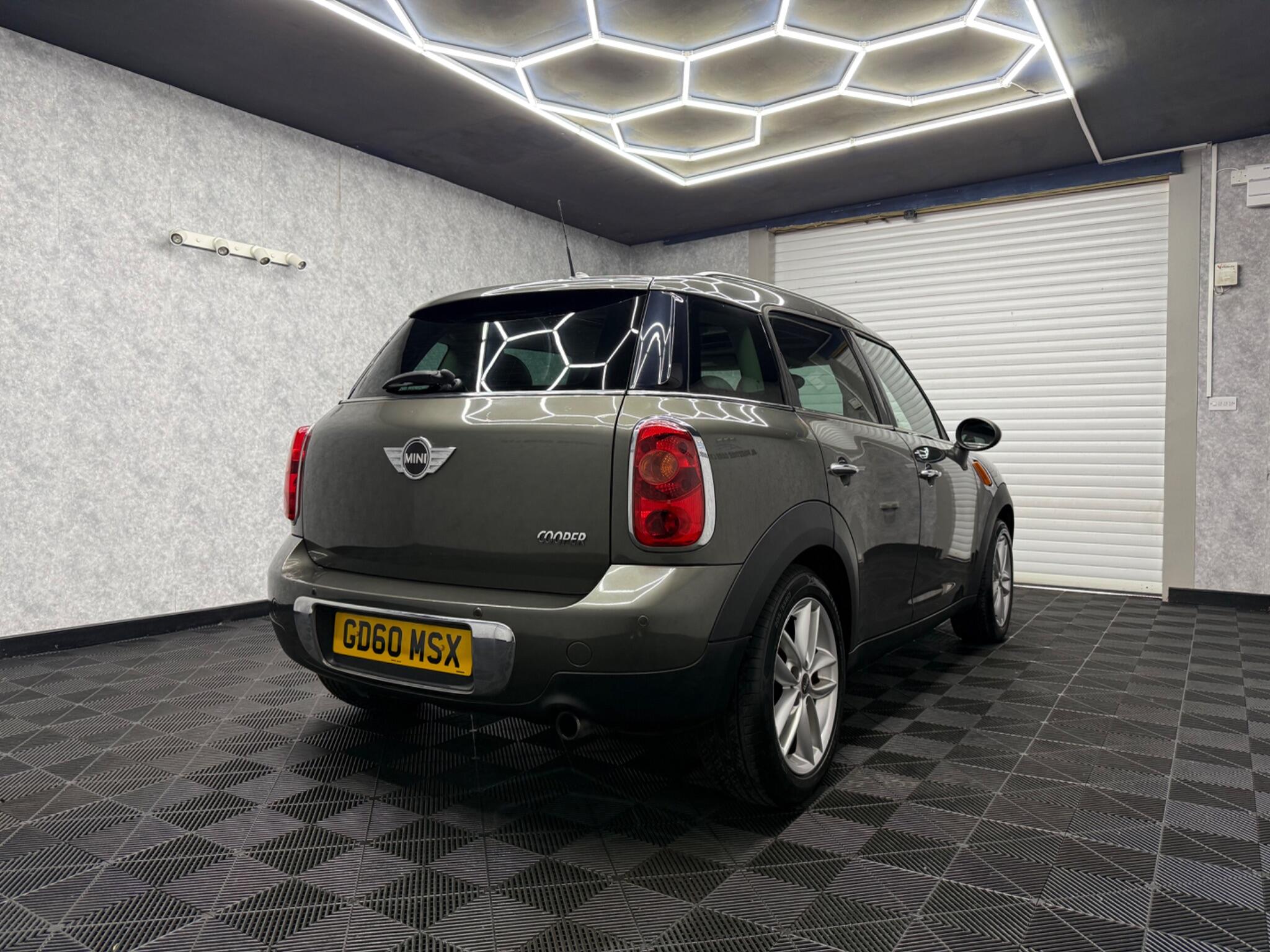 Mini Countryman view 4