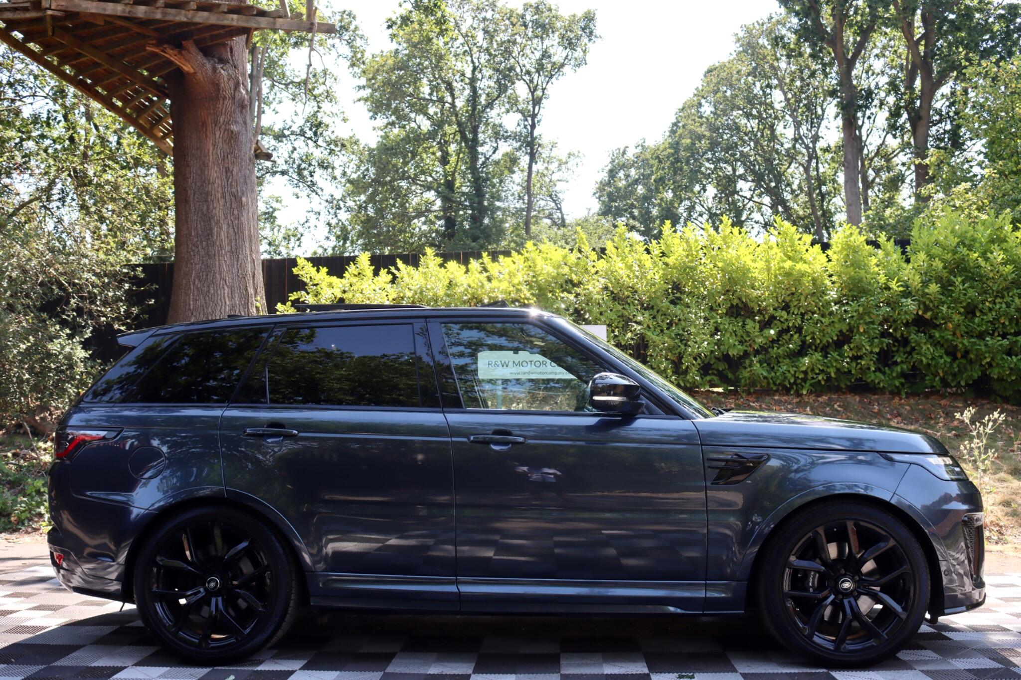 Land Rover Range Rover Sport view 2