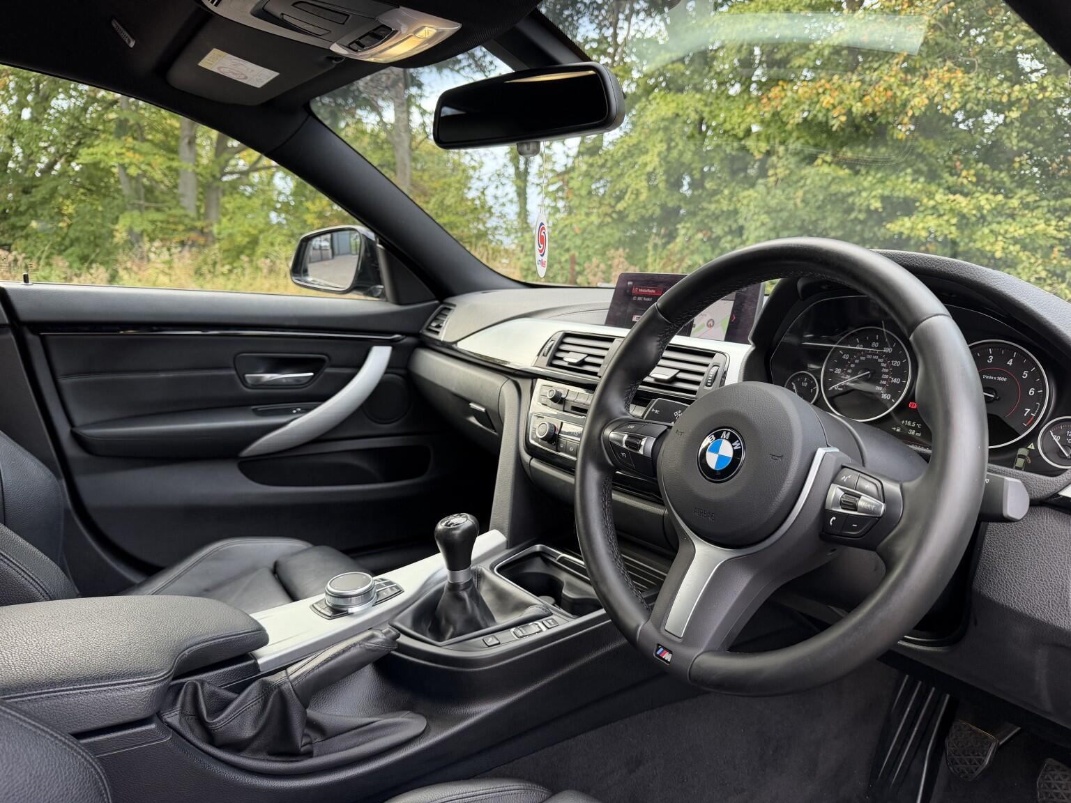 BMW 4 Series view 5