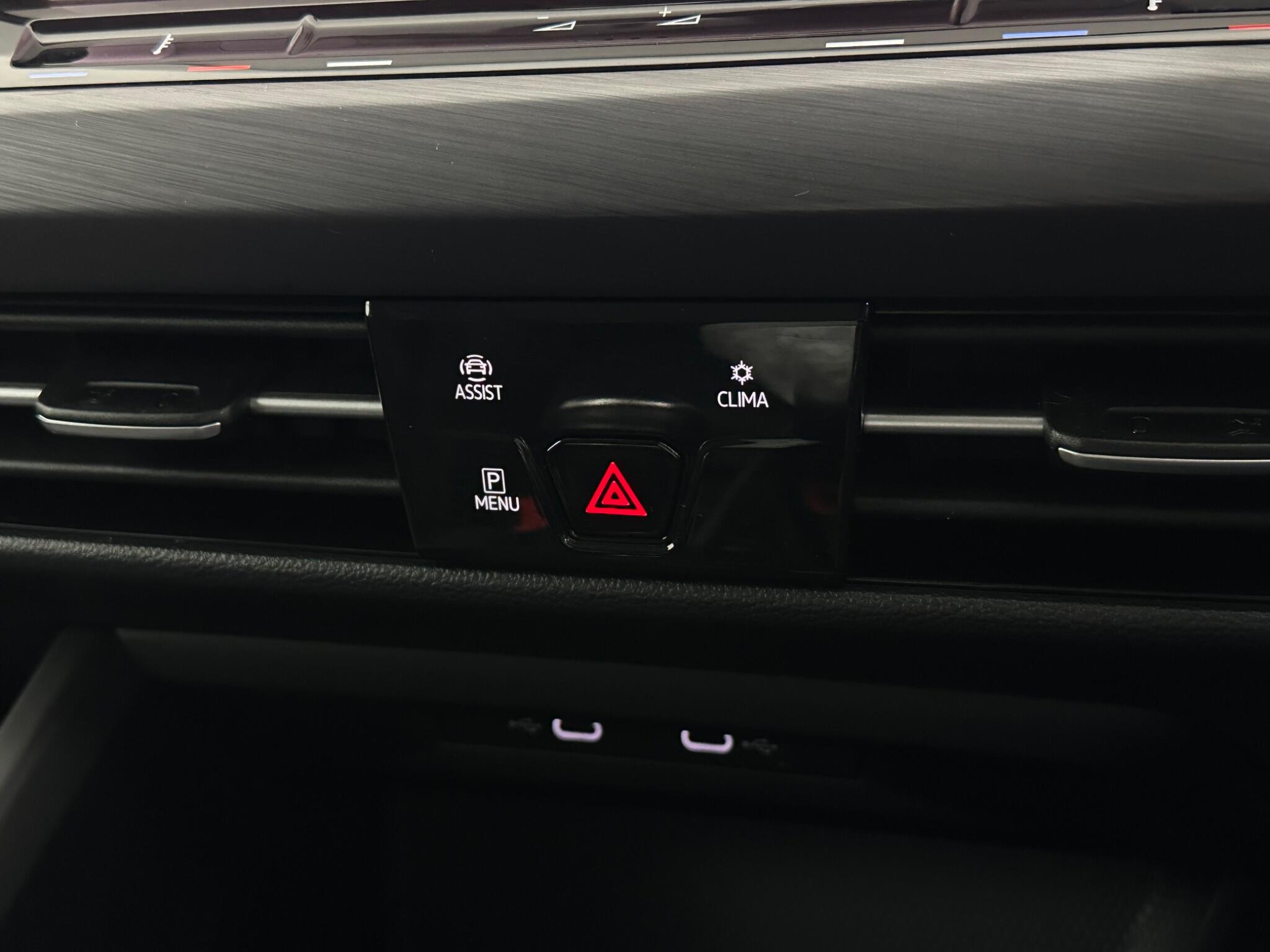 Volkswagen Golf view 21