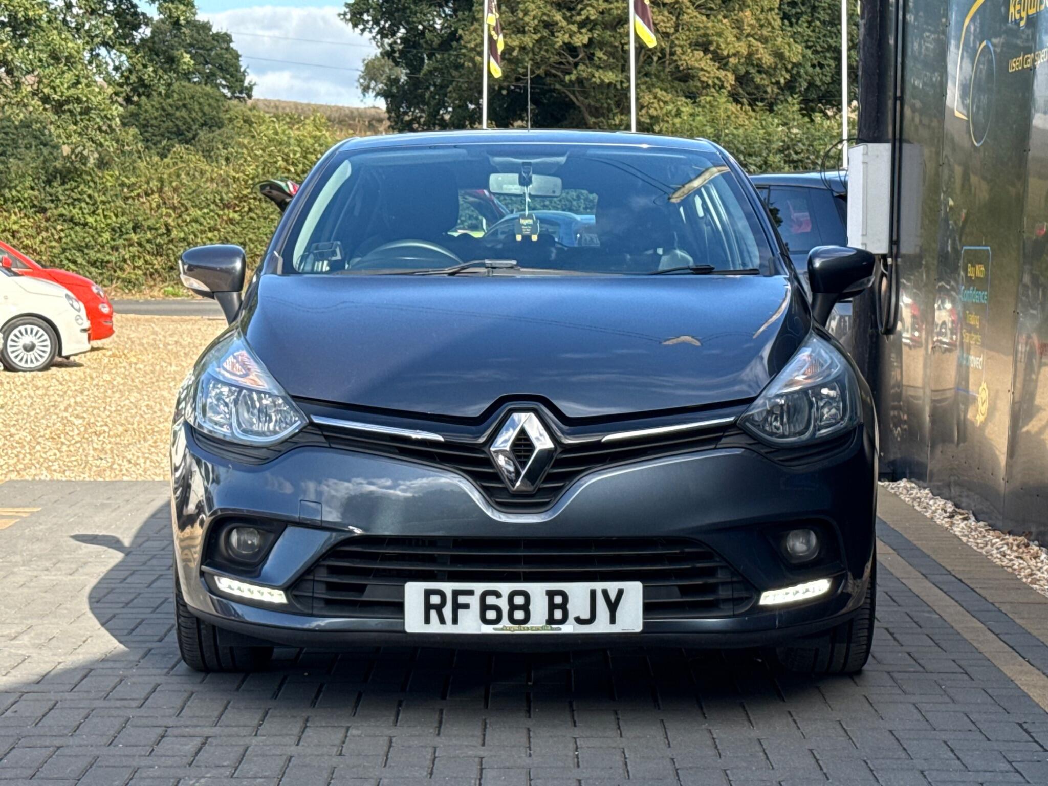 Renault Clio view 10