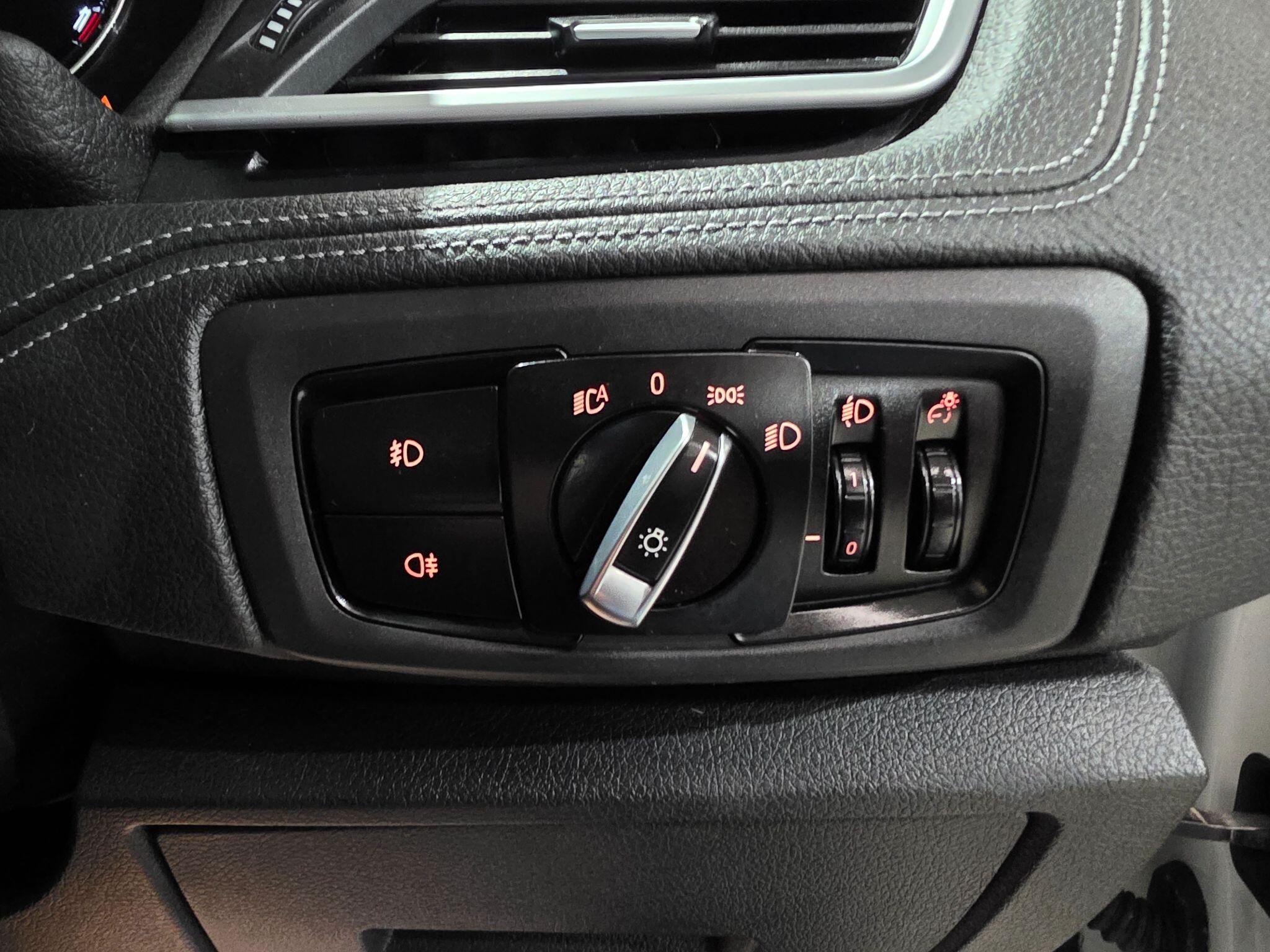 BMW 2 Series Active Tourer view 18