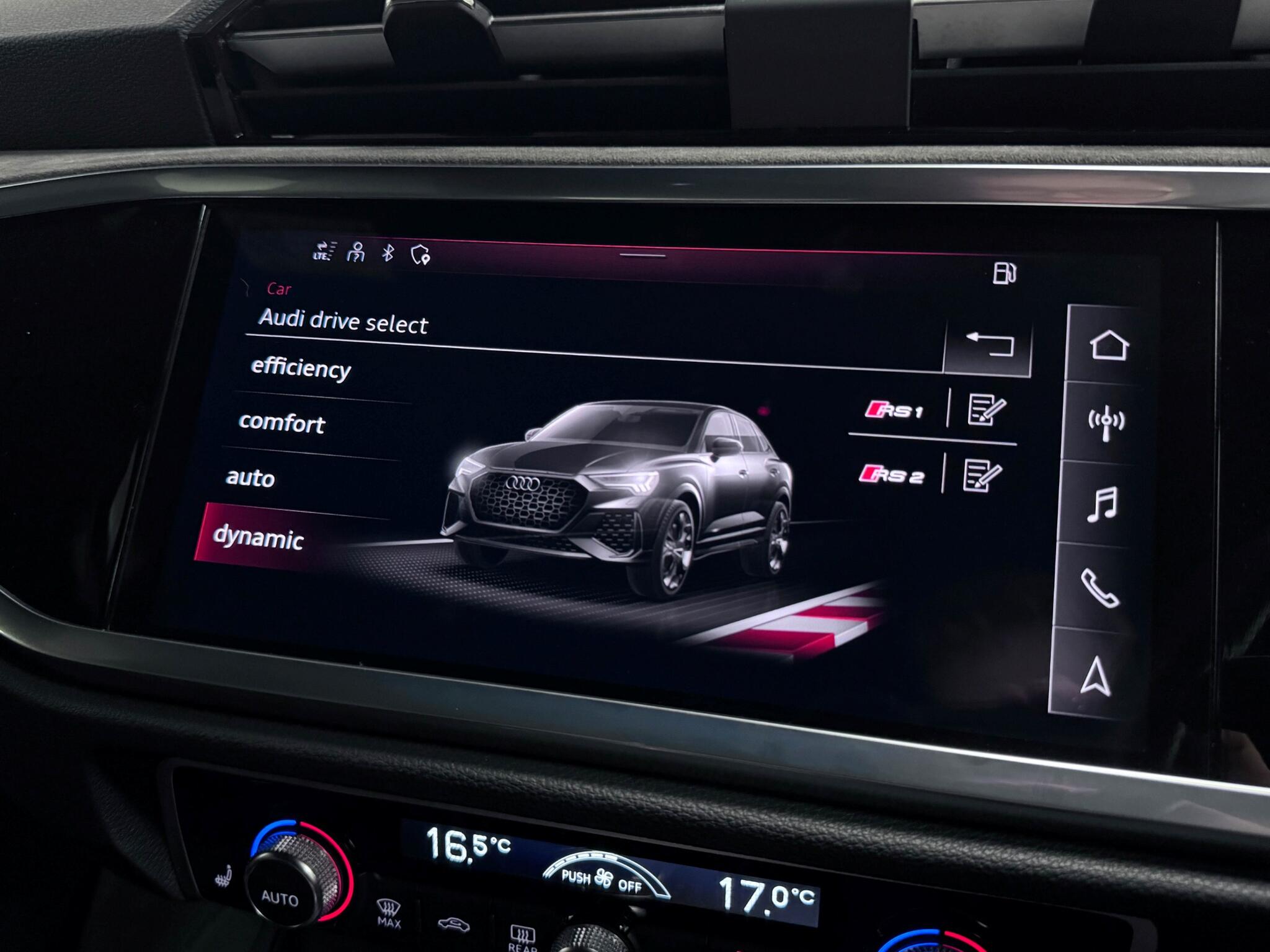 Audi RS Q3 view 47